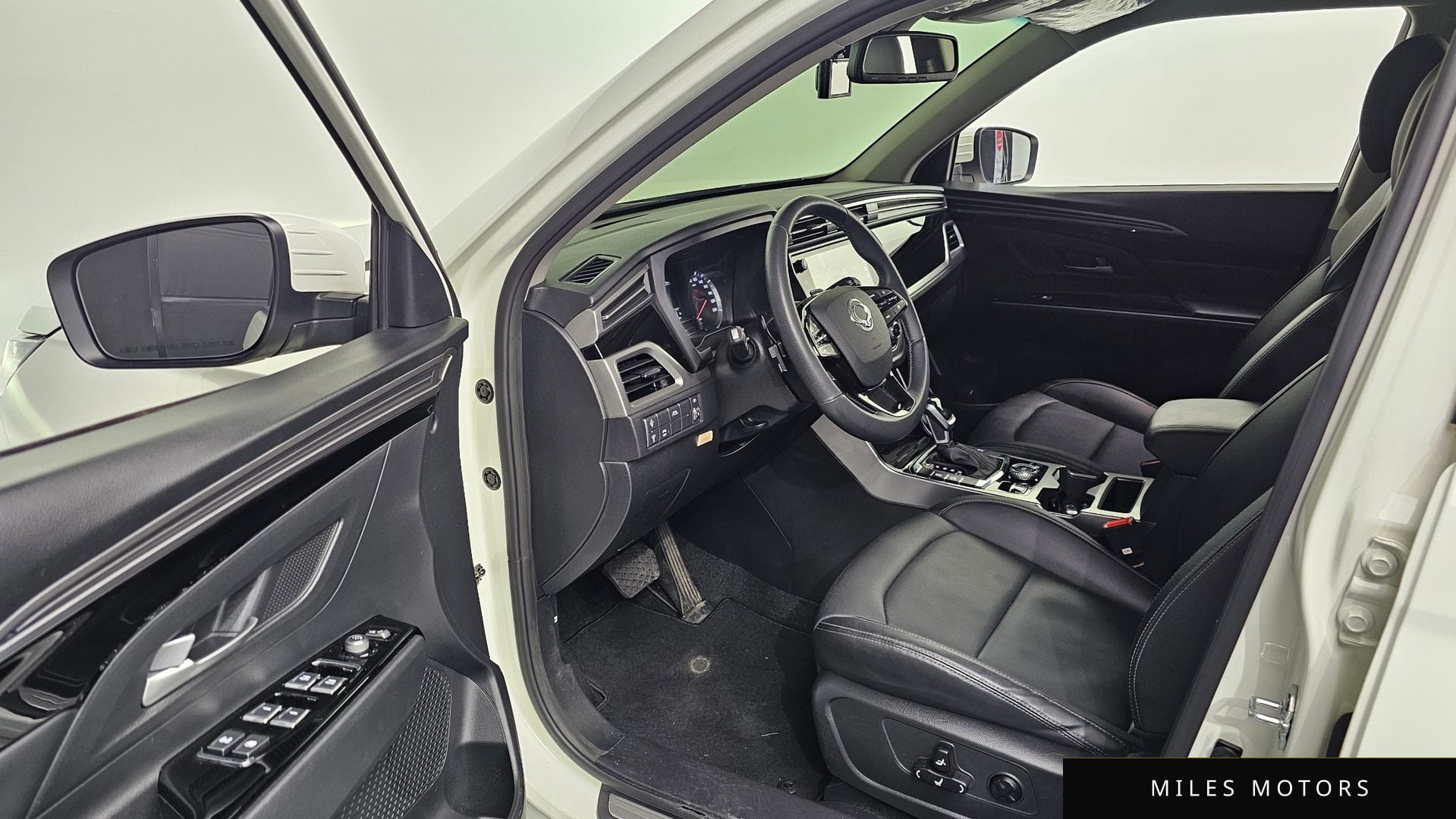 KG Mobility Beautiful Korando 2024 — миниатюра 10