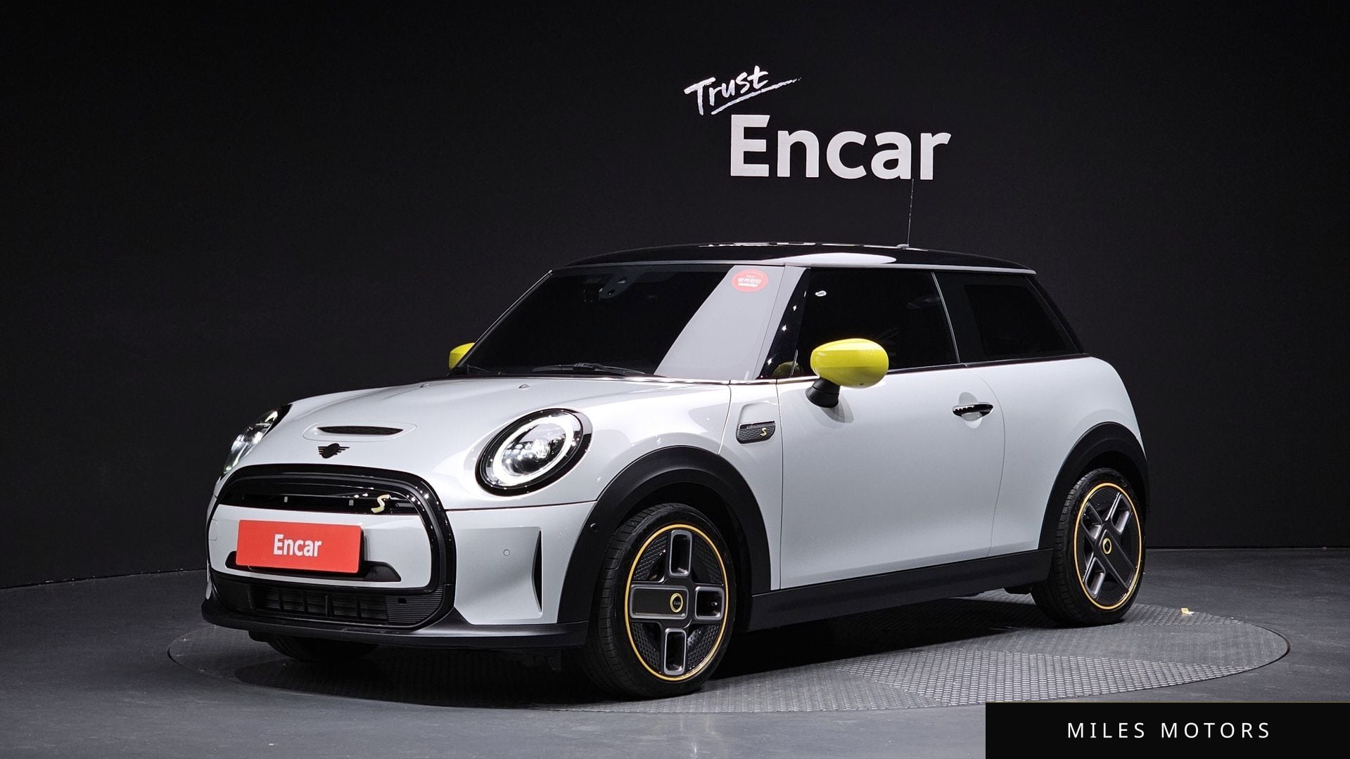 MINI Cooper 2022 — фото 1 из 12
