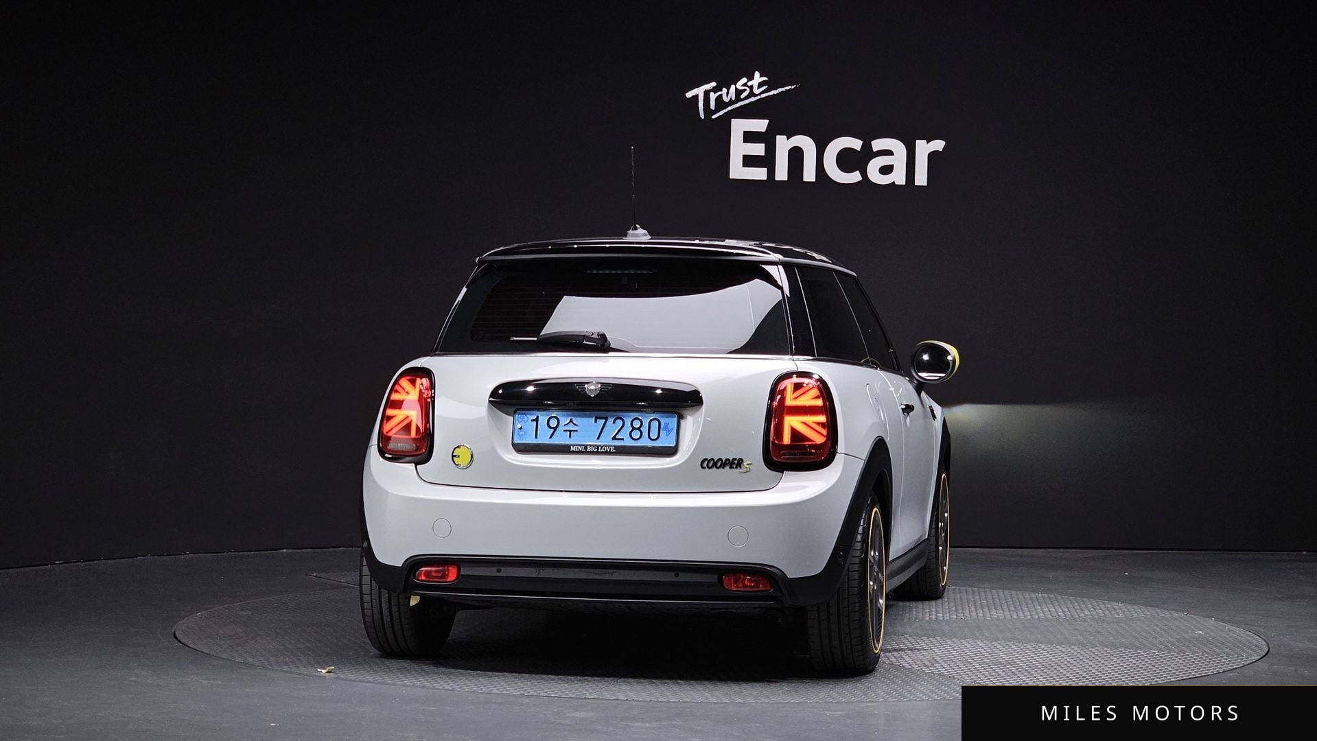 MINI Cooper 2022 — миниатюра 4