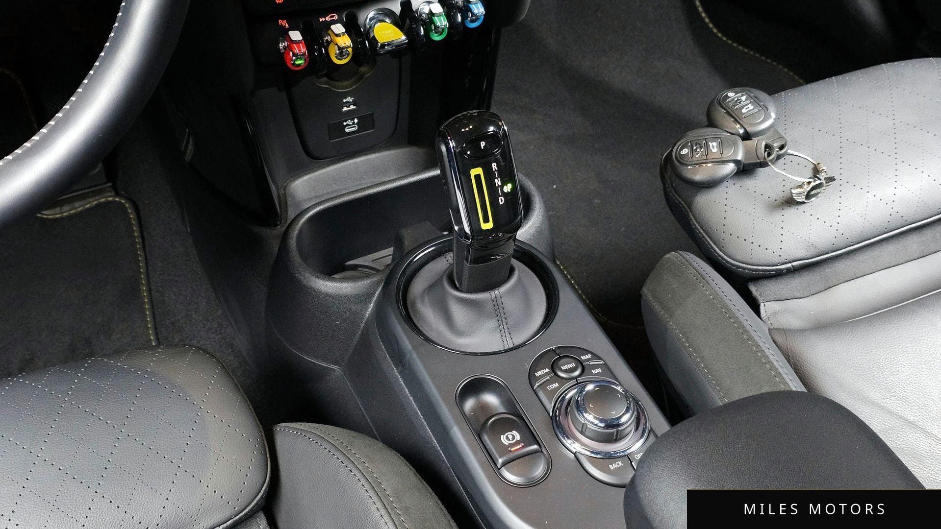 MINI Cooper 2022 — миниатюра 12