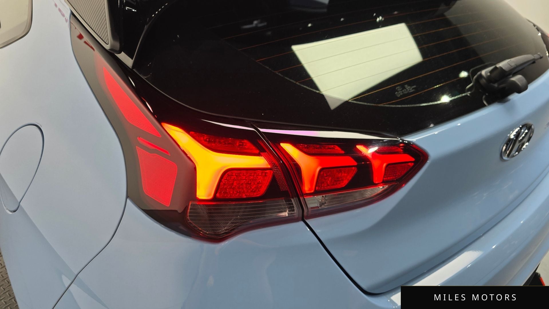 Hyundai Veloster 2021 — миниатюра 8