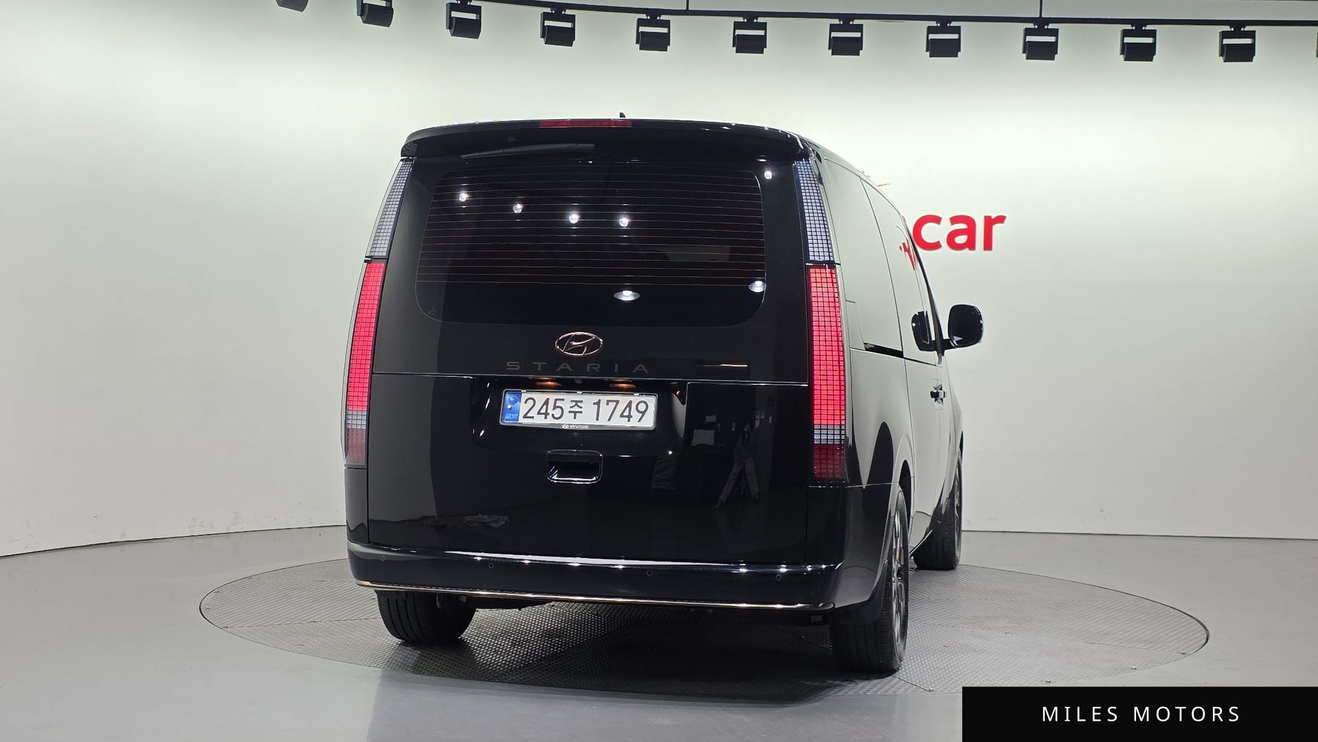 Hyundai Staria 2023 — миниатюра 4