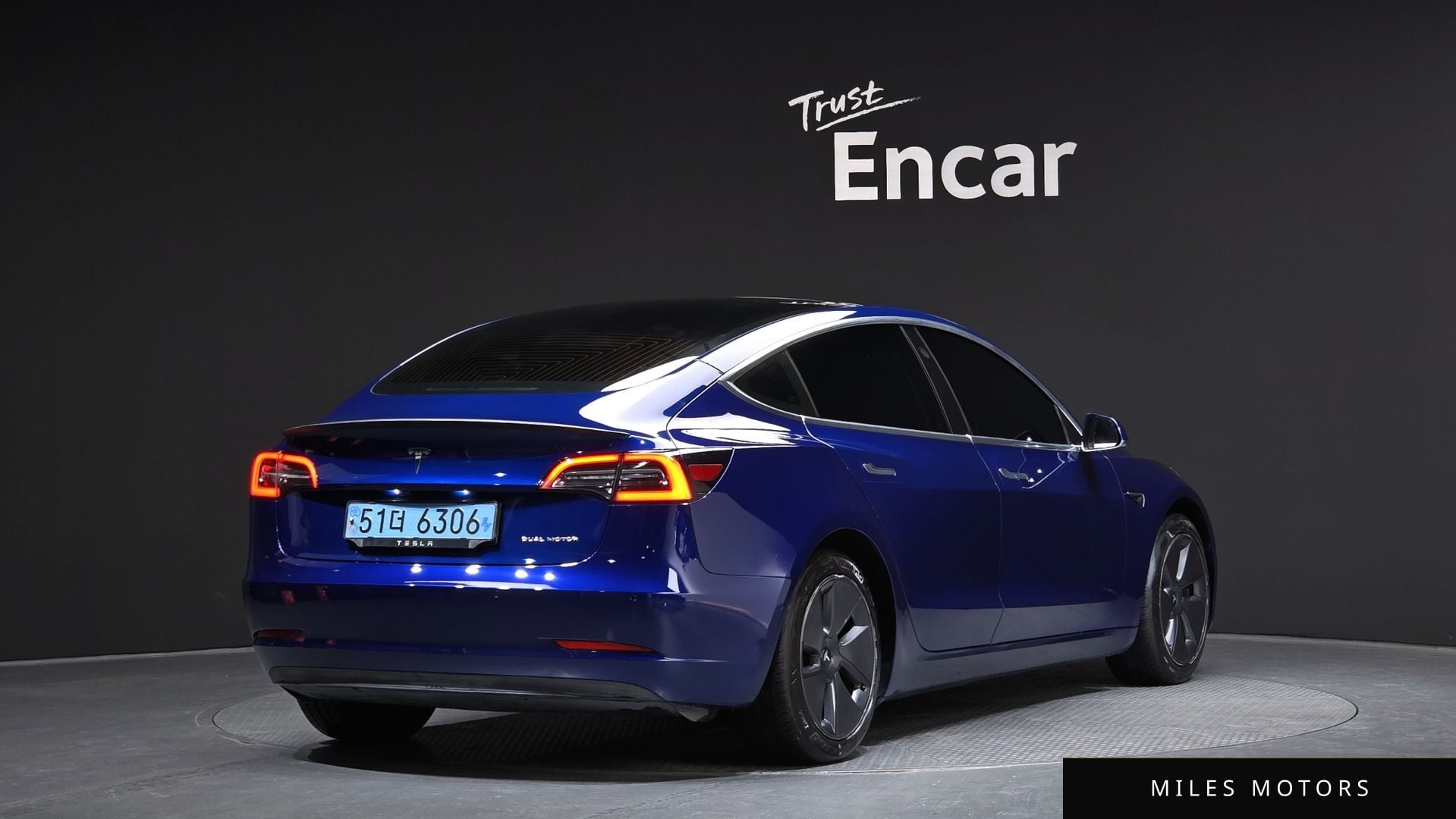 Tesla Model 3 2020 — миниатюра 2