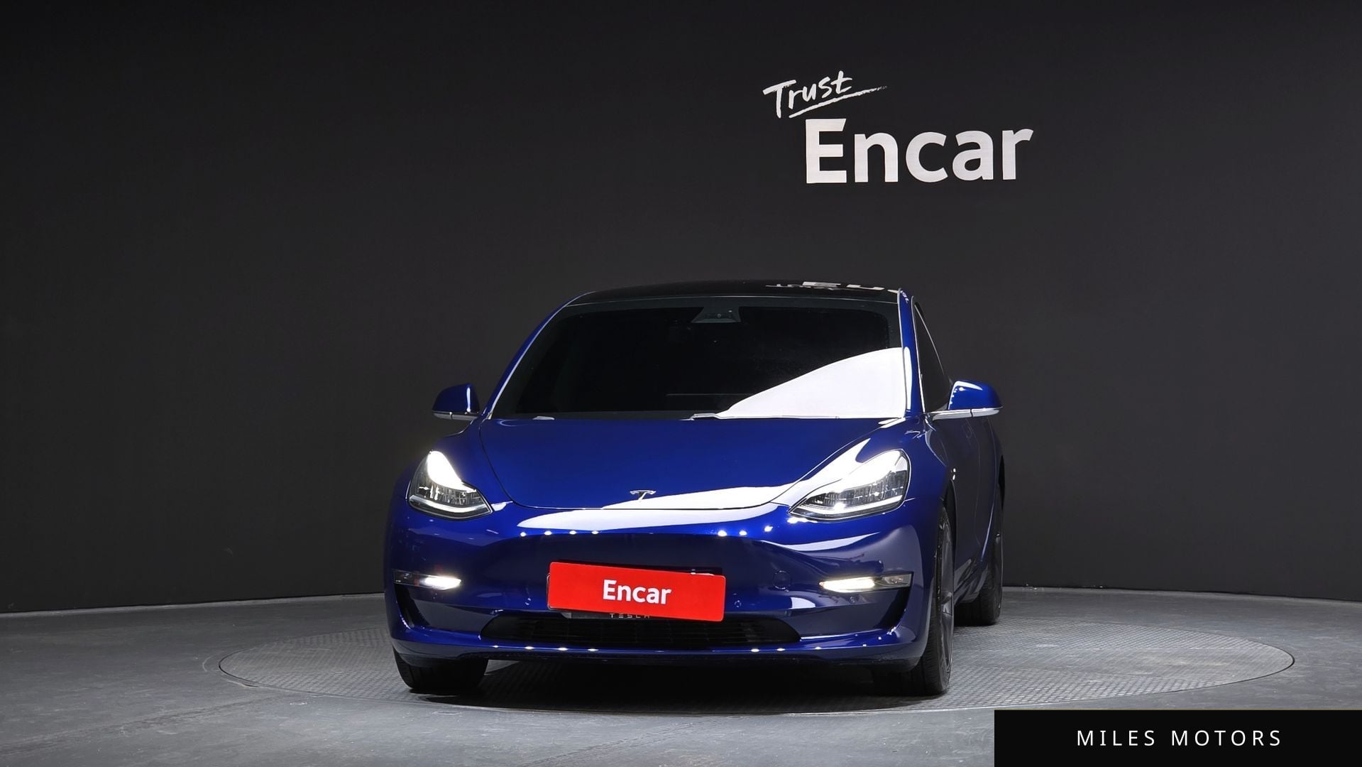 Tesla Model 3 2020 — миниатюра 3
