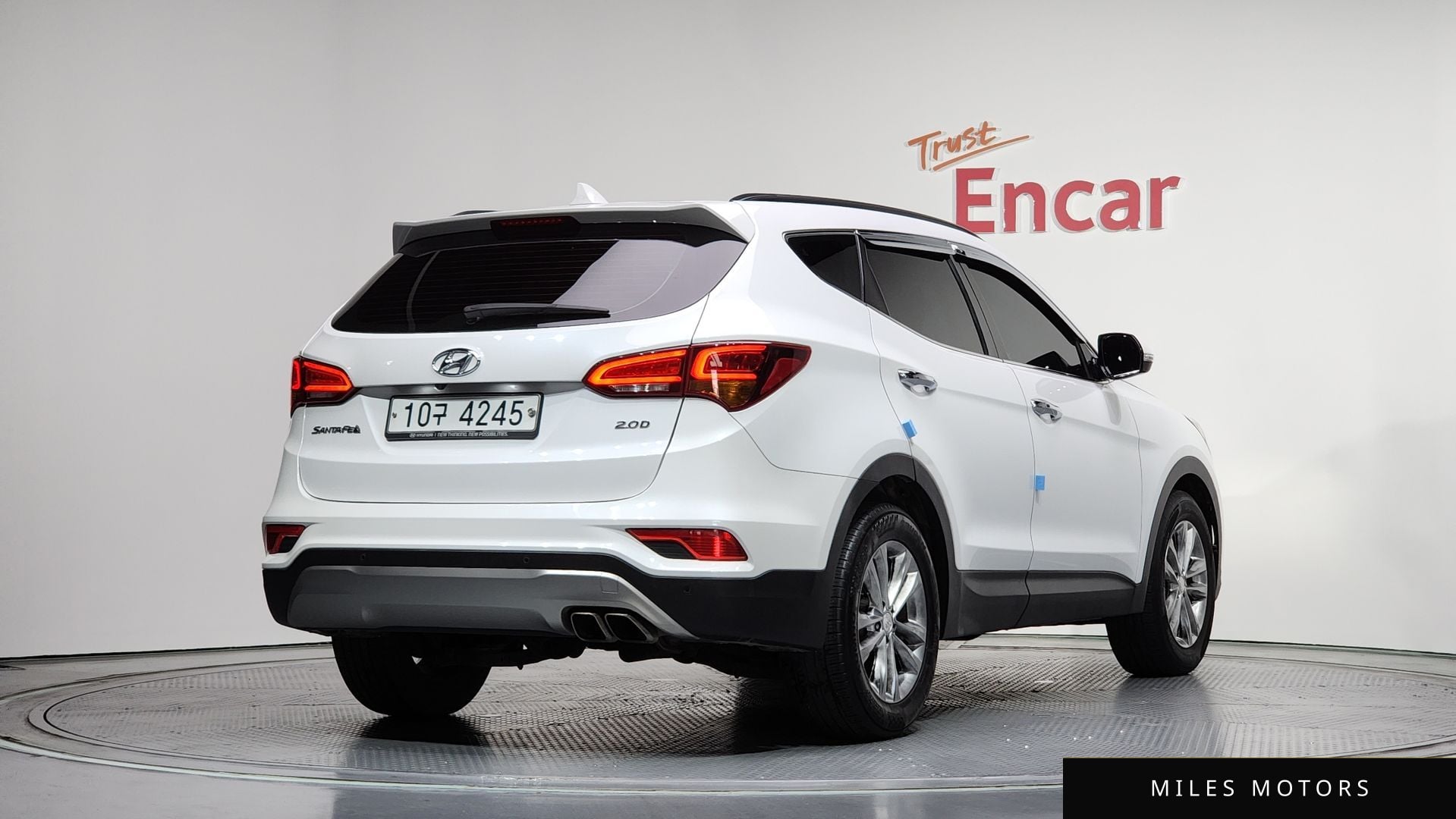 Hyundai Santafe 2018 — фото 1 из 12