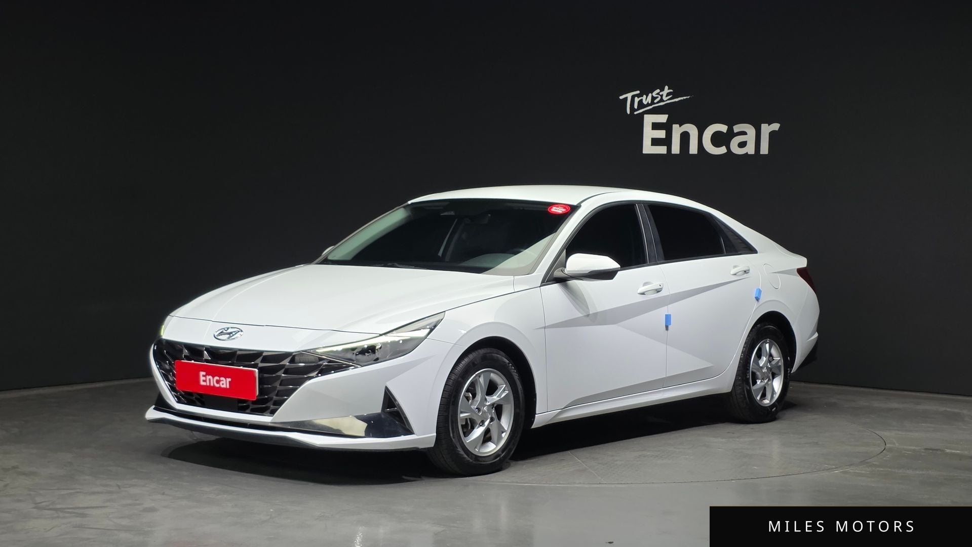 Hyundai AVANTE 2021 — фото 1 из 12