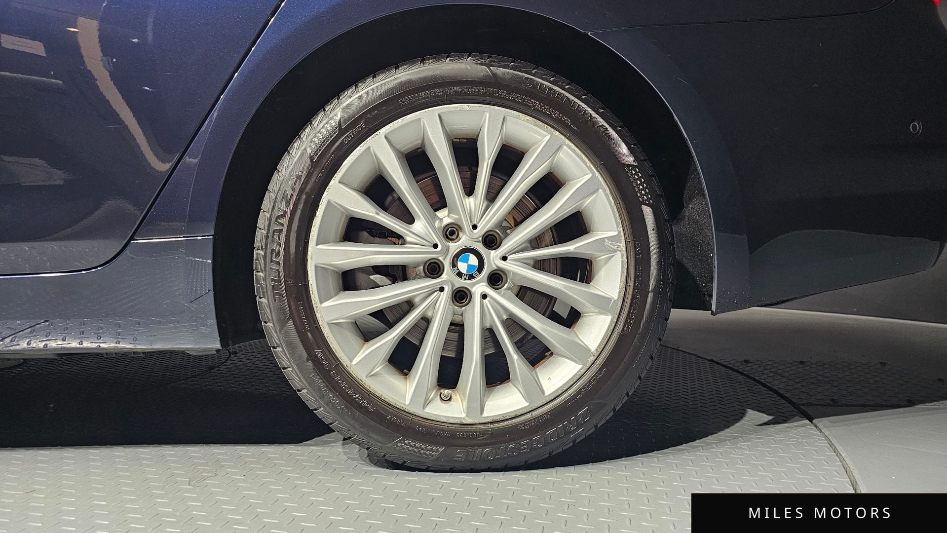 BMW 5 Series (G30) 2018 — миниатюра 7