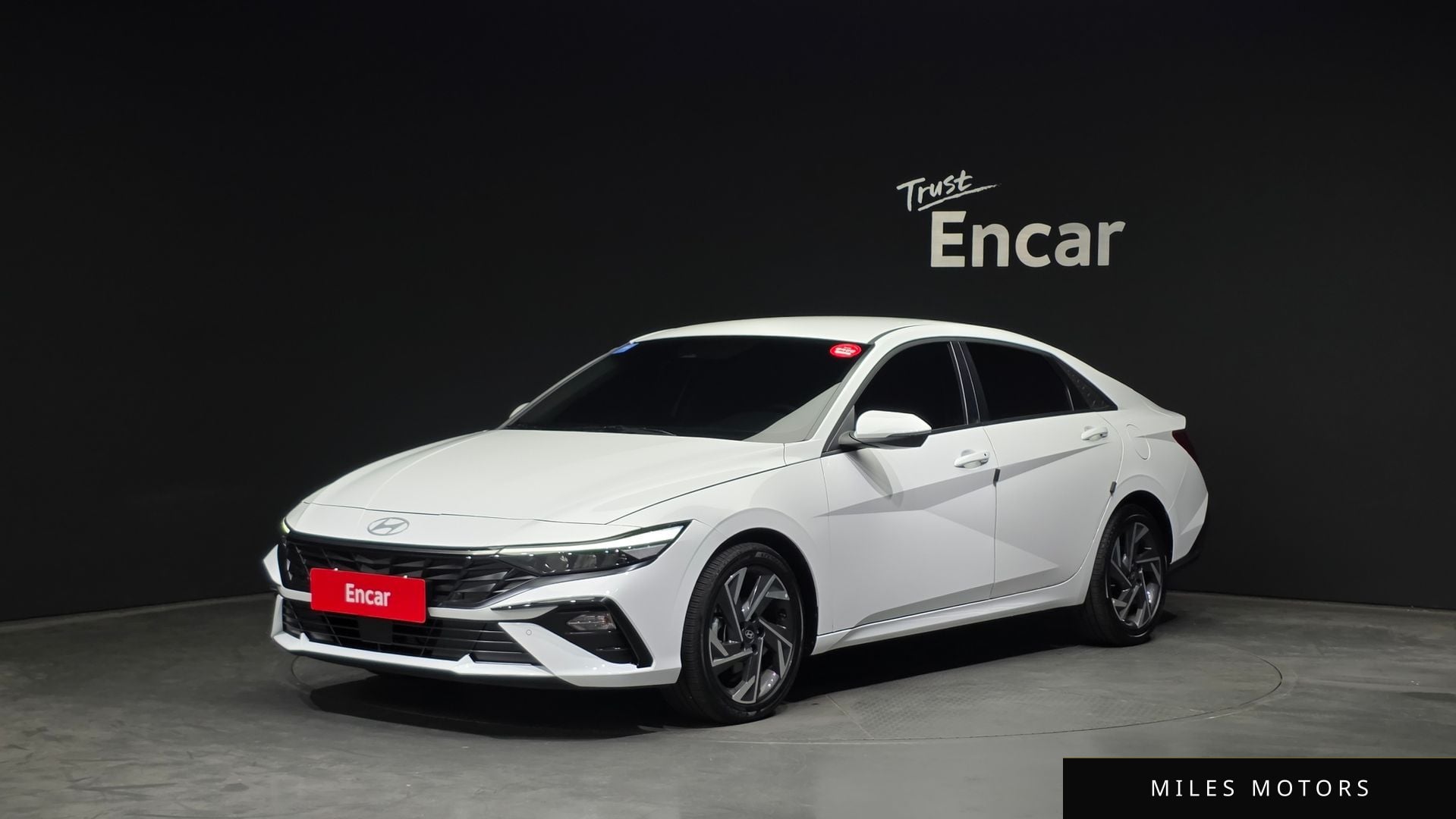Hyundai AVANTE 2025 — фото 1 из 12