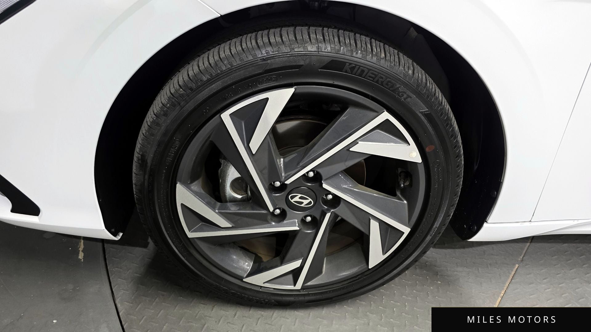 Hyundai AVANTE 2025 — миниатюра 5