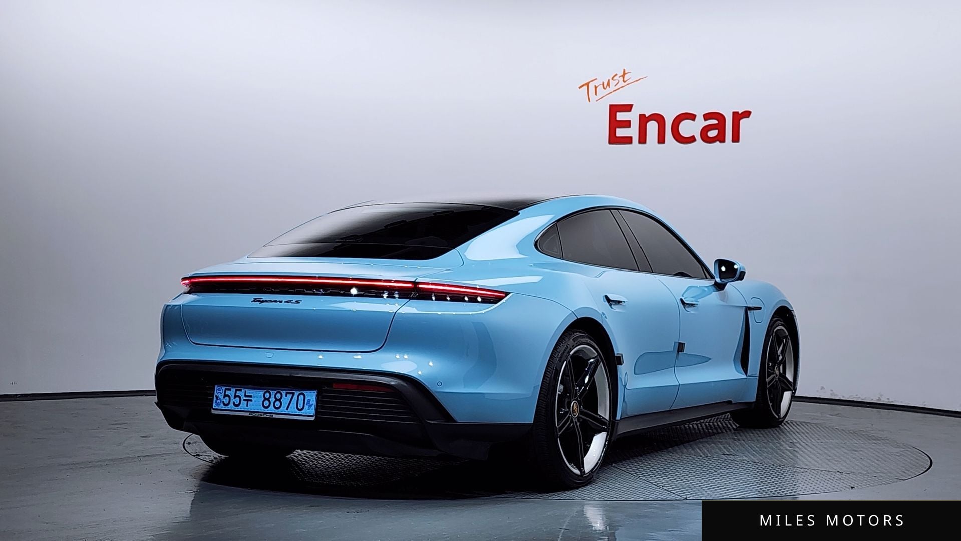 Porsche Taycan 2021 — миниатюра 2