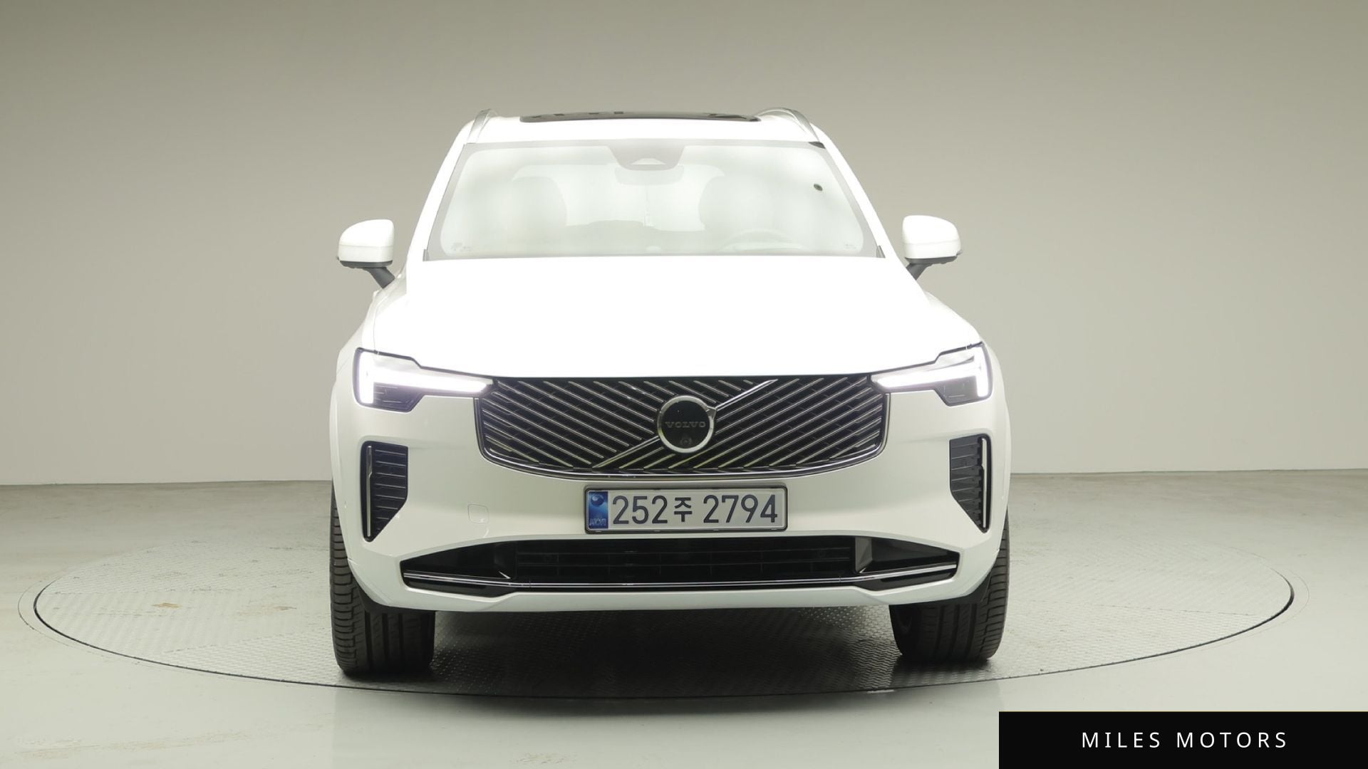Volvo XC90 2026 — миниатюра 2