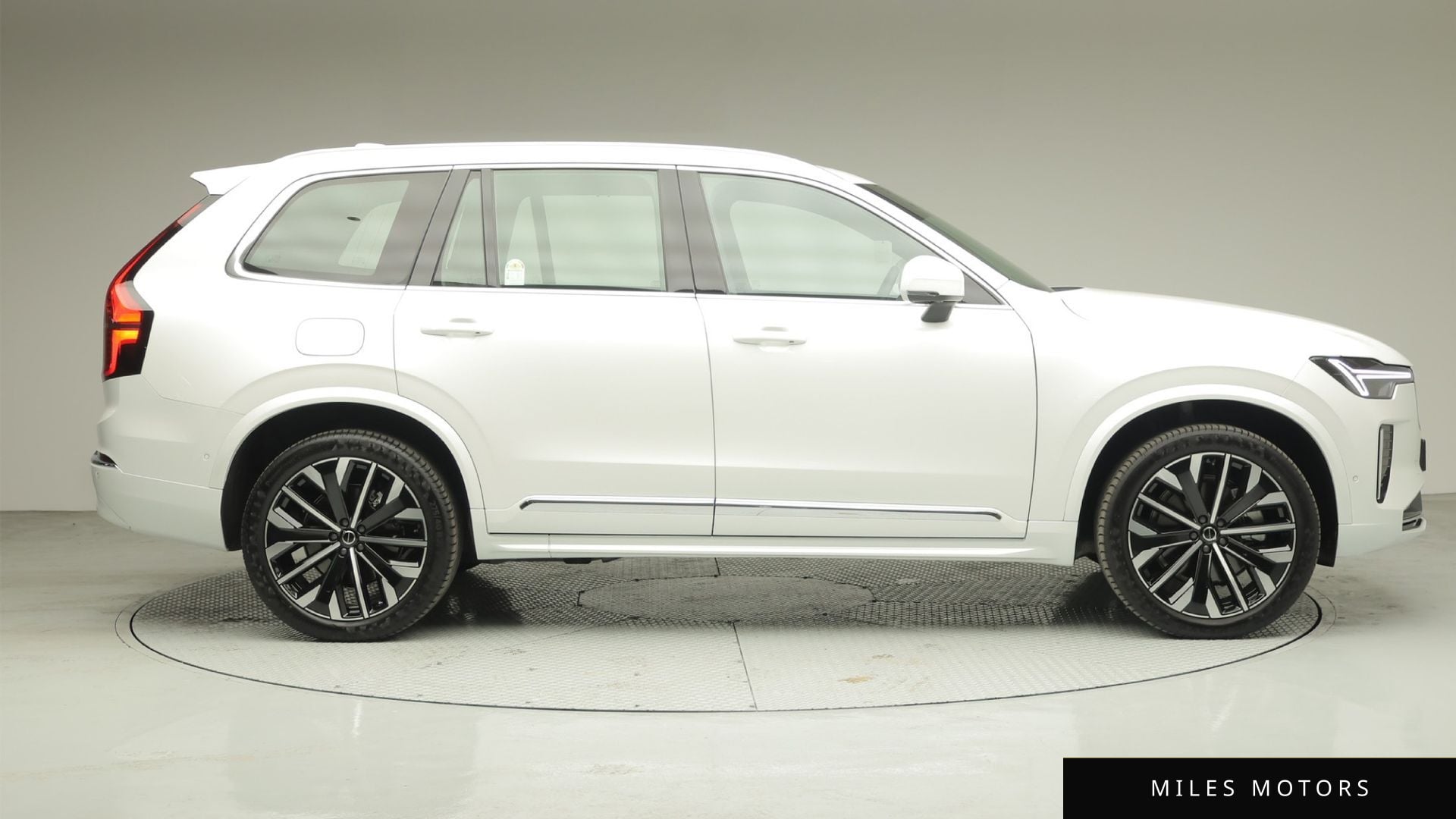 Volvo XC90 2026 — миниатюра 3