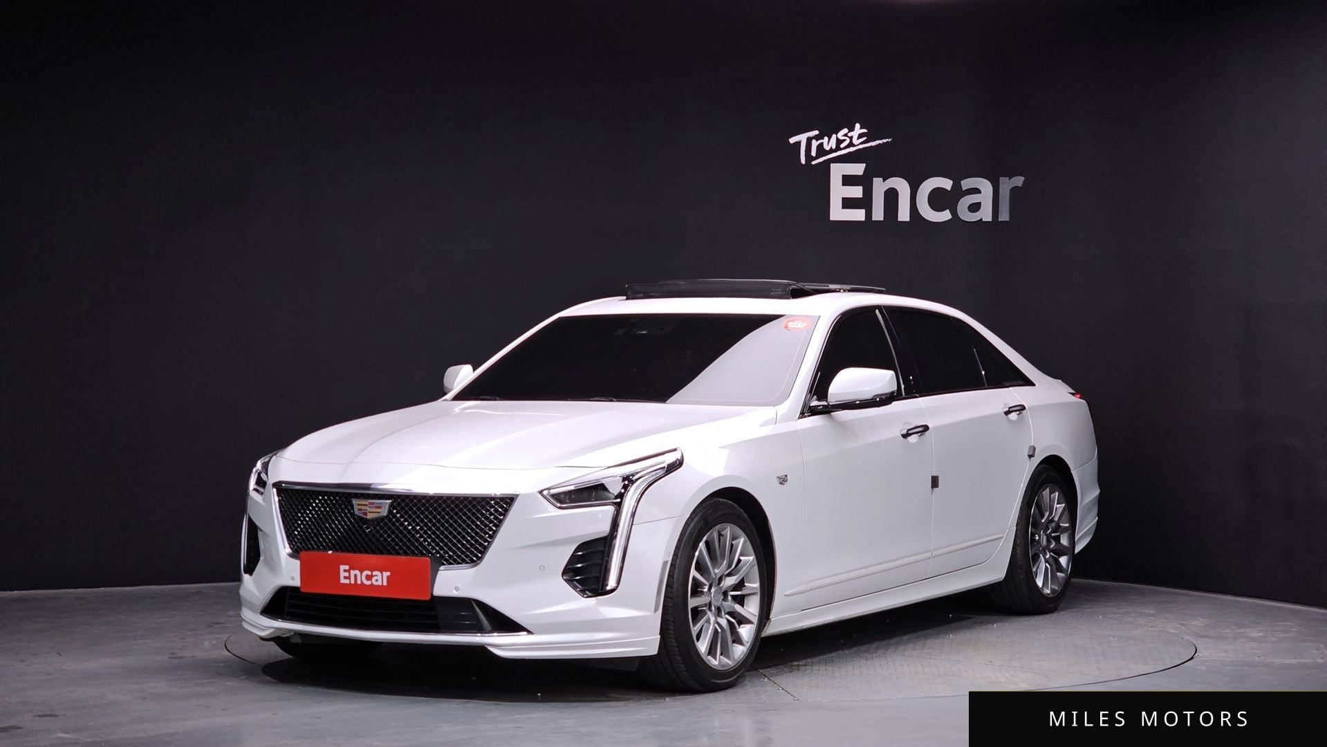 Cadillac CT6 2019 — фото 1 из 12