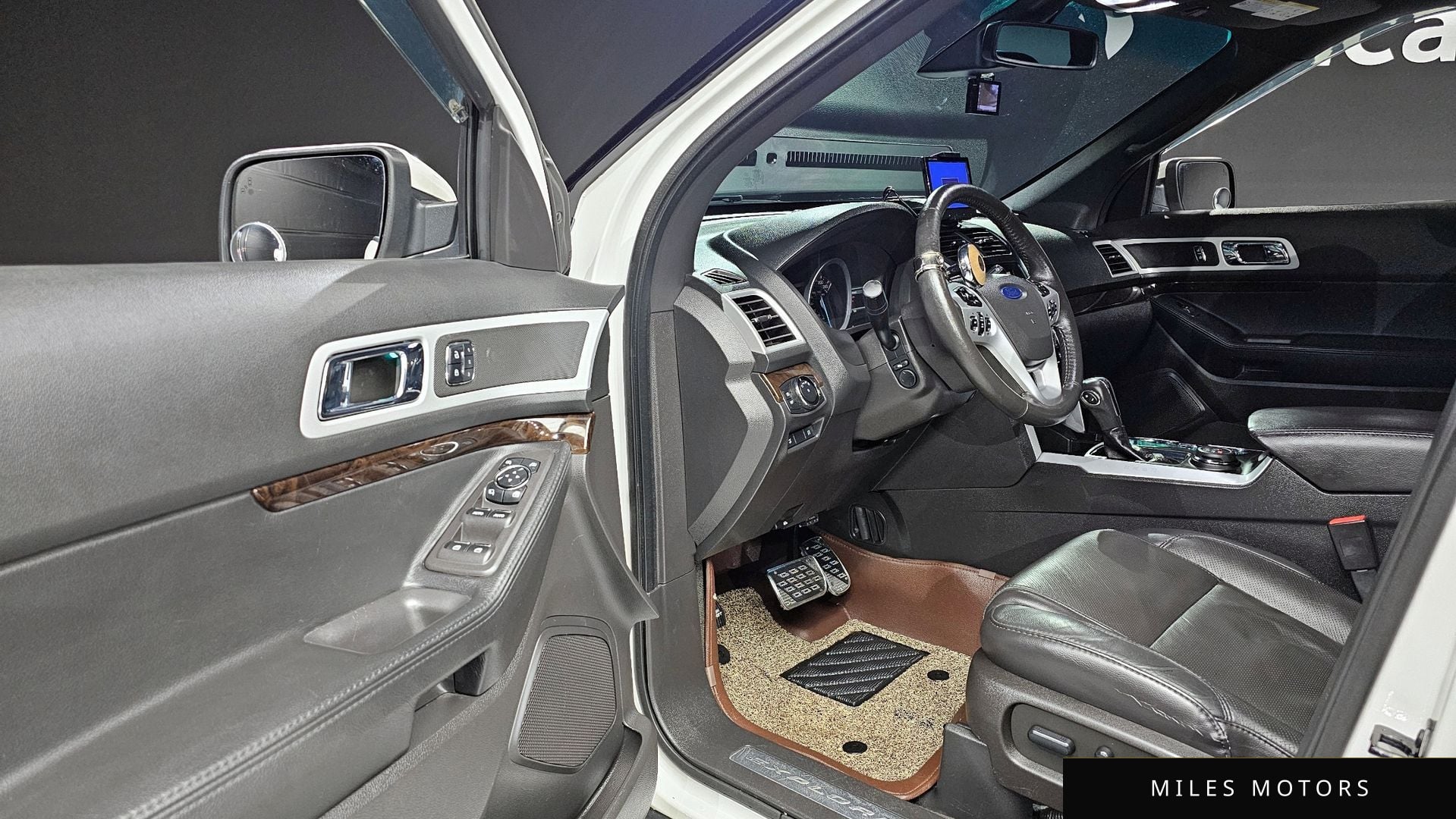 Ford Explorer 2015 — миниатюра 10