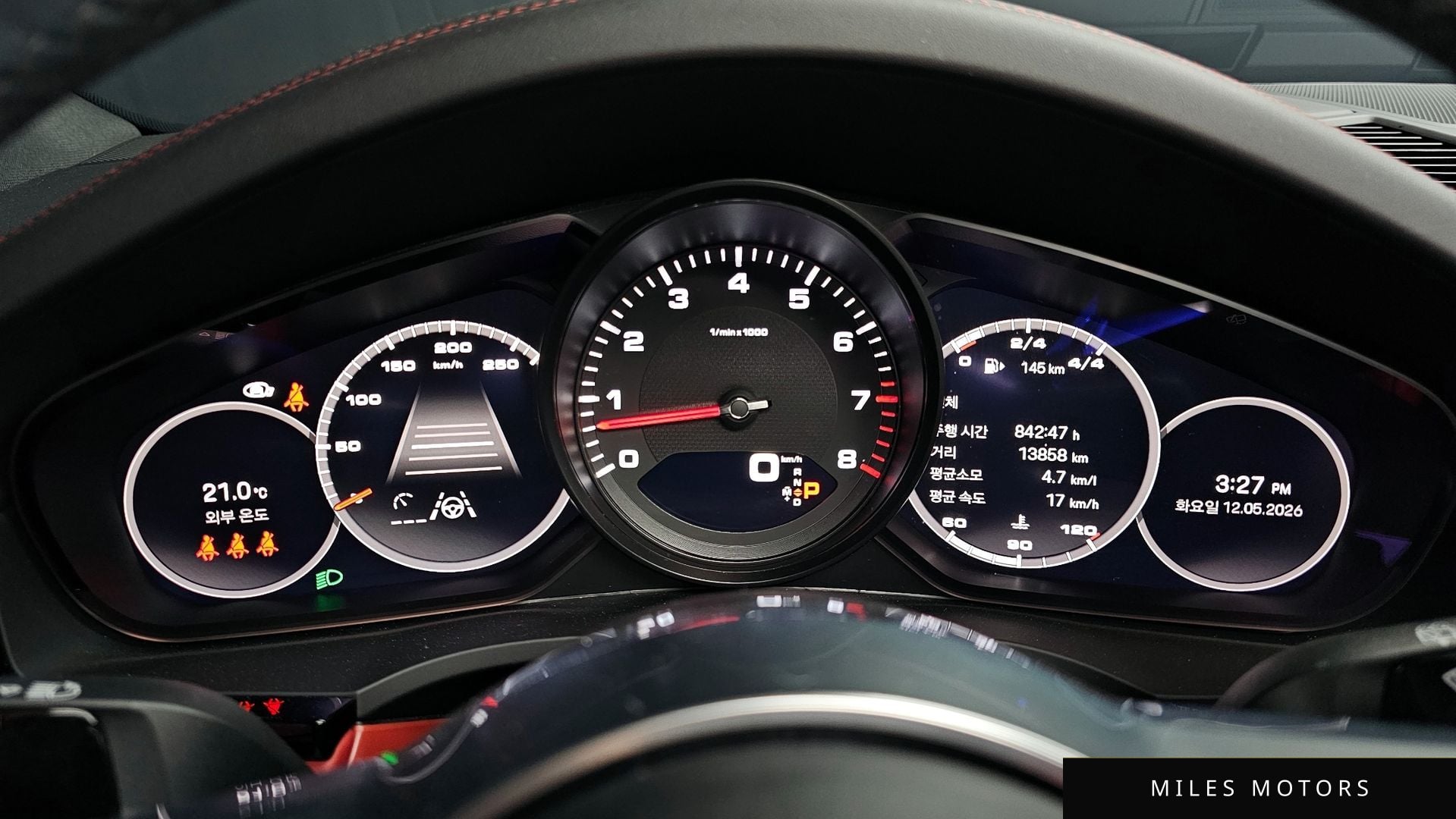 Porsche Cayenne 2023 — миниатюра 11