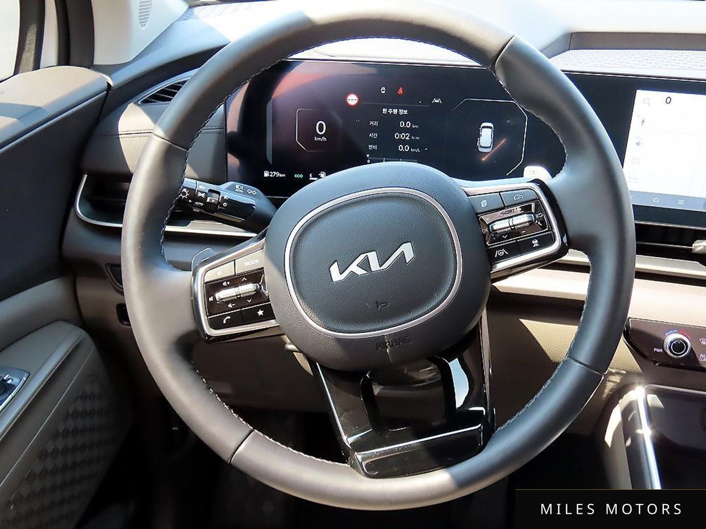 Kia Canival 2025 — миниатюра 7