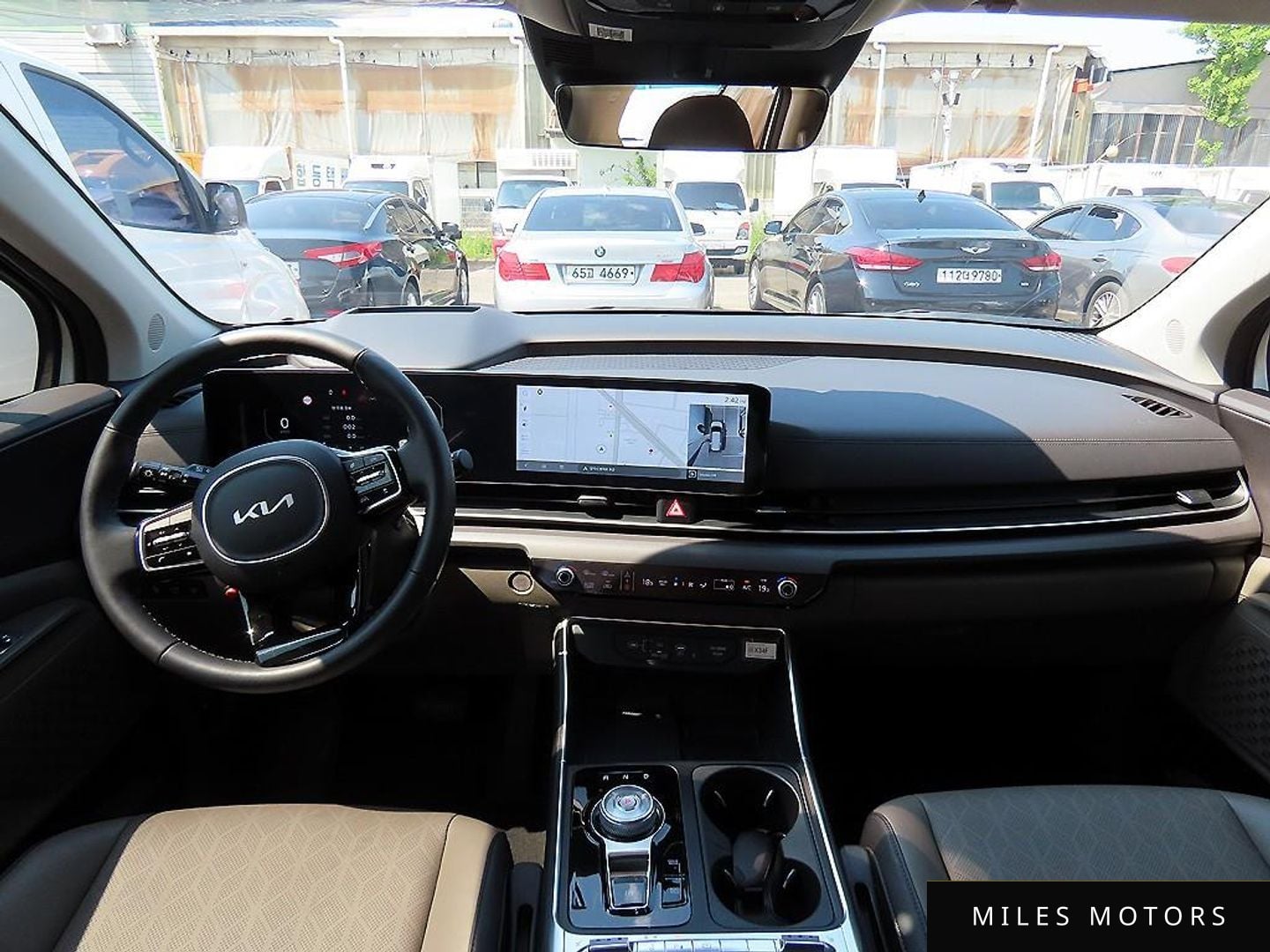 Kia Canival 2025 — миниатюра 9