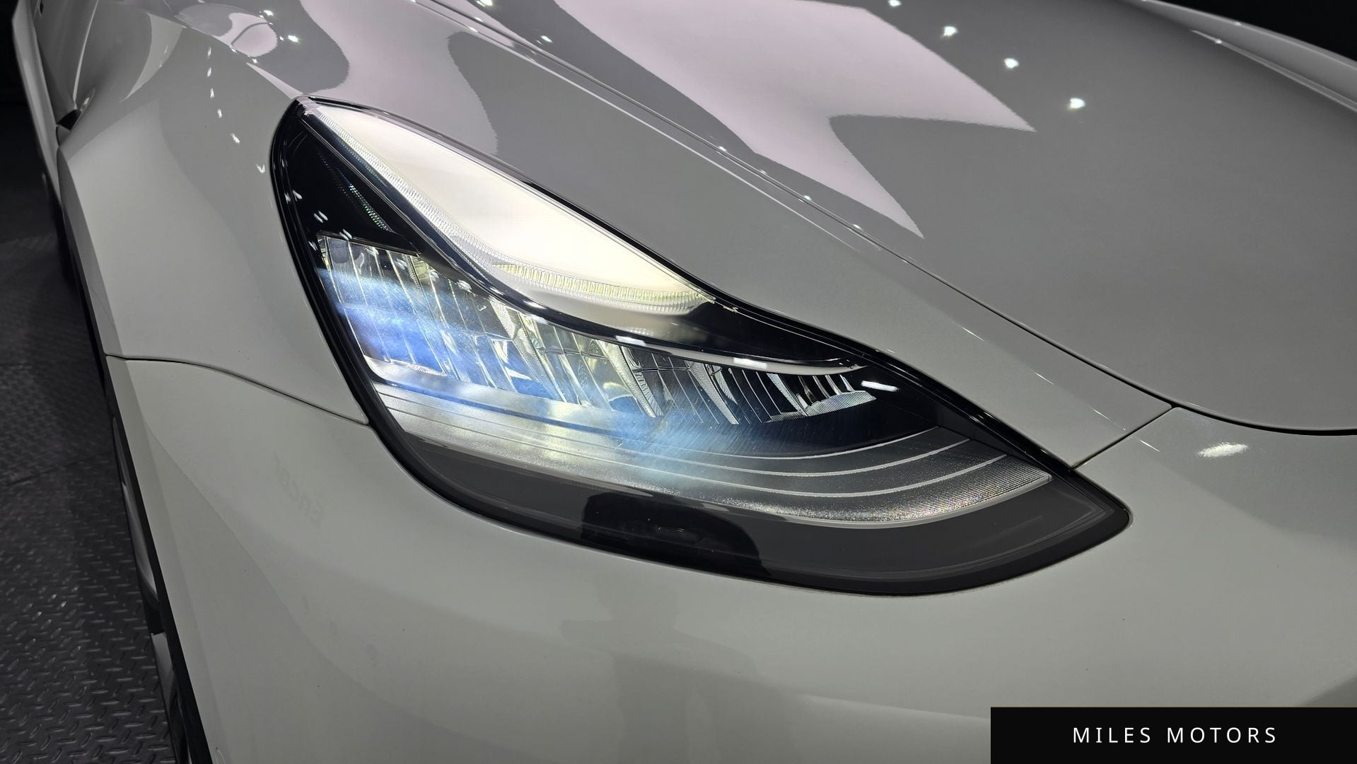 Tesla Model Y 2021 — миниатюра 8