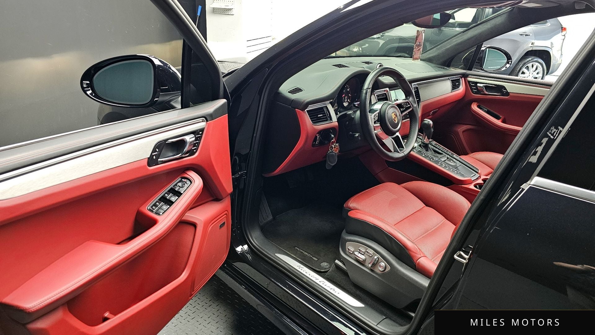 Porsche Macan 2016 — миниатюра 10