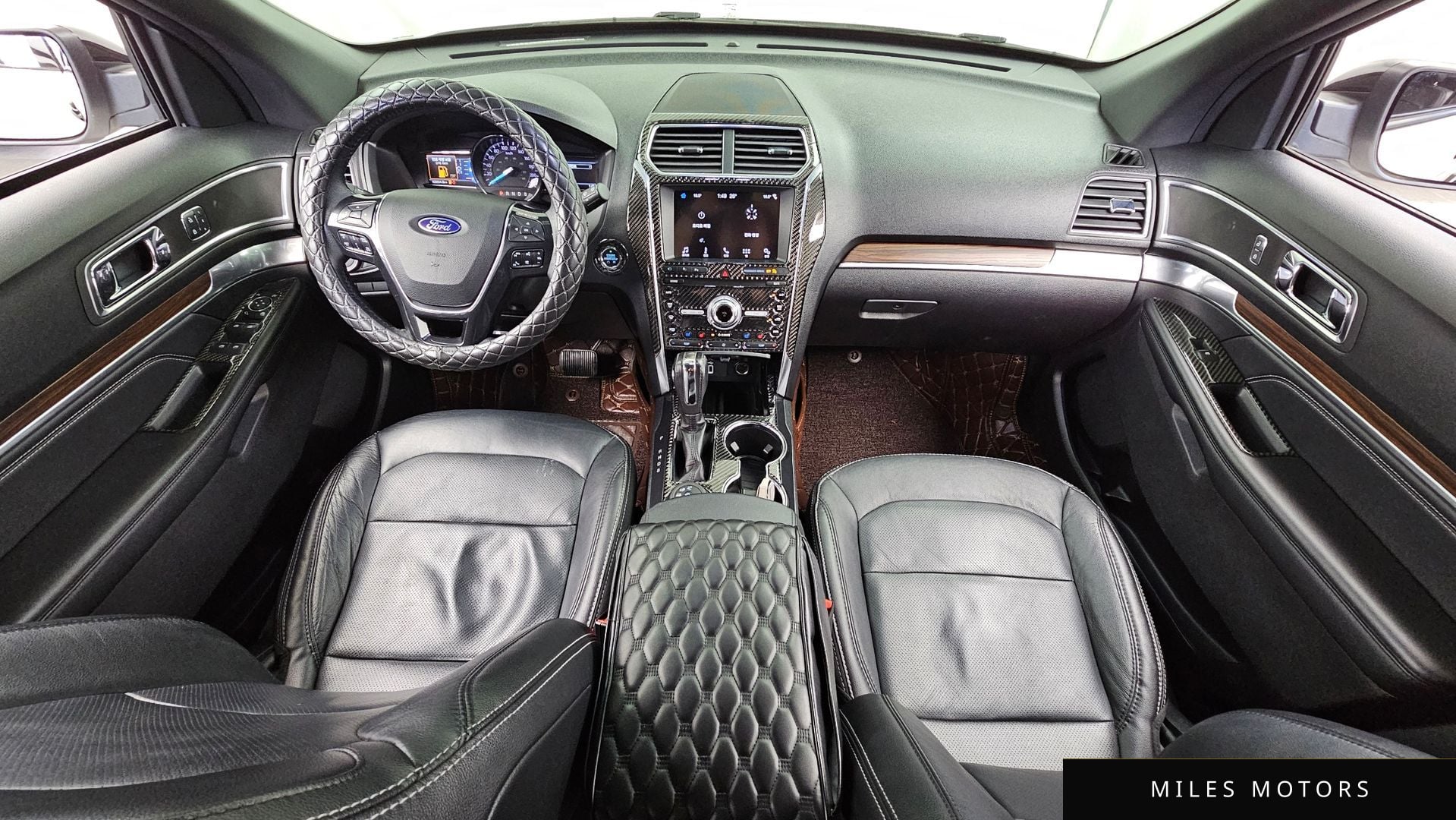 Ford Explorer 2019 — миниатюра 10