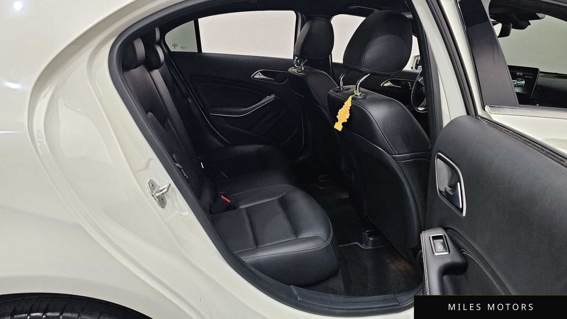Mercedes-Benz A-Class W176 2017 — миниатюра 11