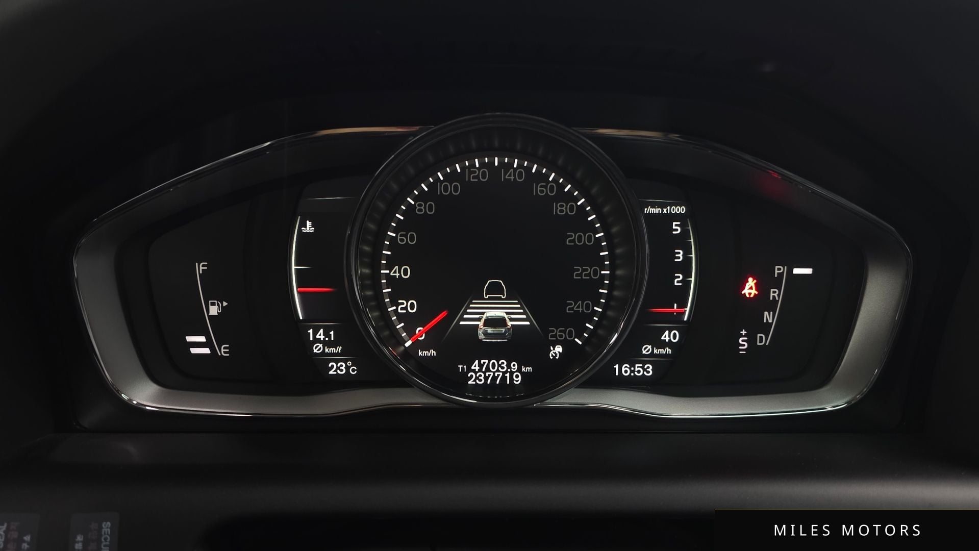 Volvo XC60 2017 — миниатюра 8