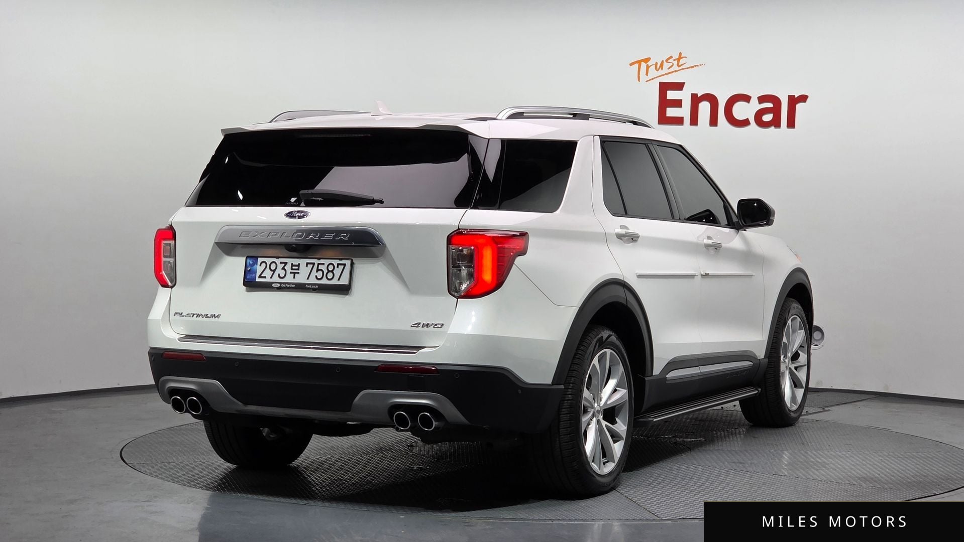 Ford Explorer 2022 — миниатюра 2
