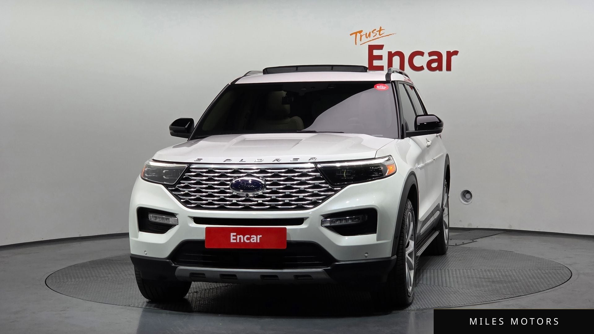 Ford Explorer 2022 — миниатюра 3
