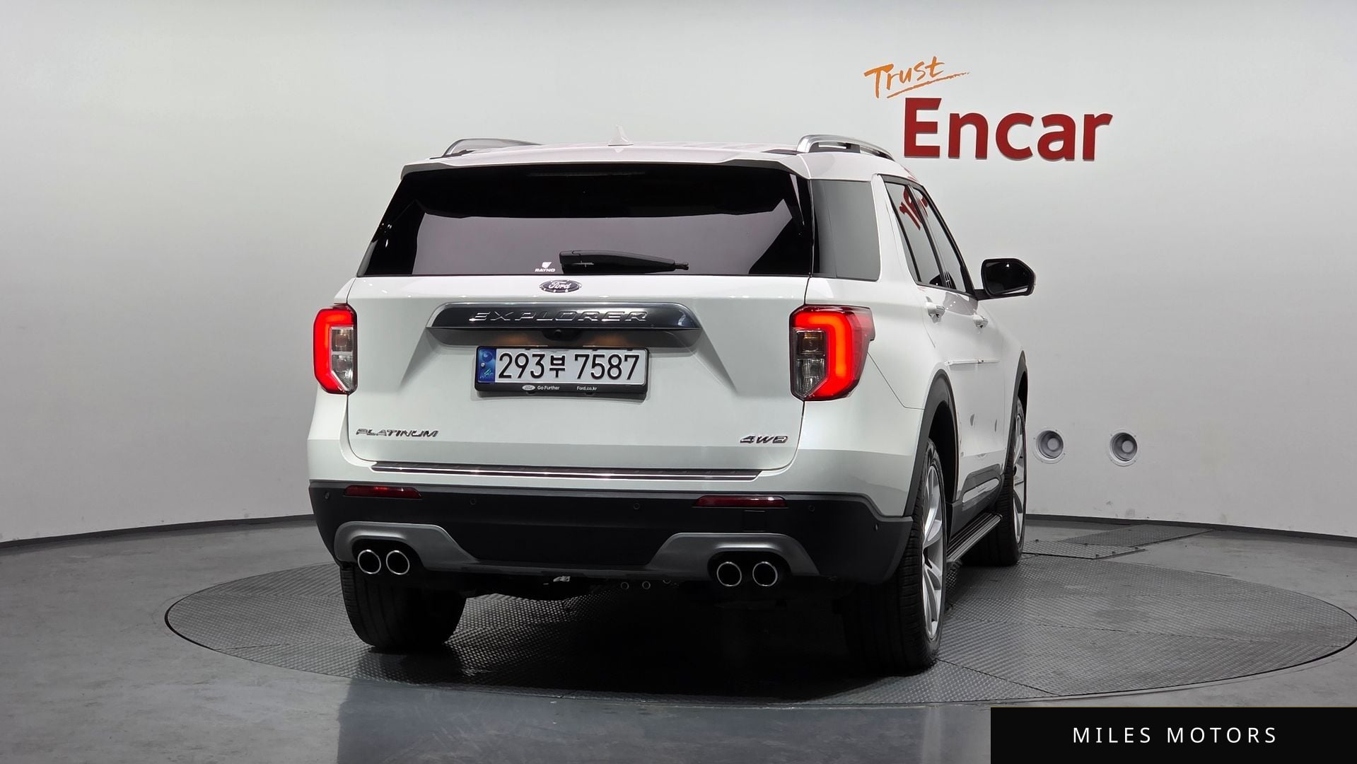Ford Explorer 2022 — миниатюра 4