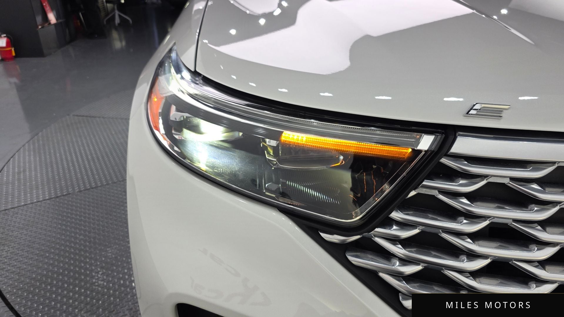 Ford Explorer 2022 — миниатюра 8