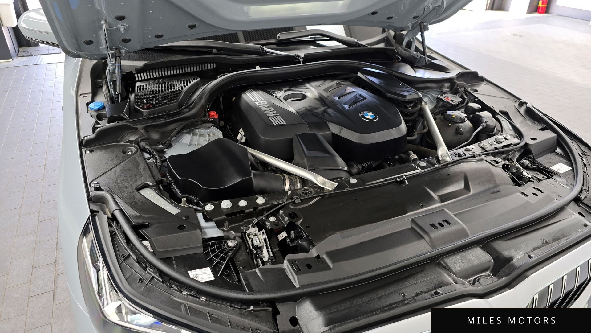 BMW 5 Series (G60) 2024 — миниатюра 6