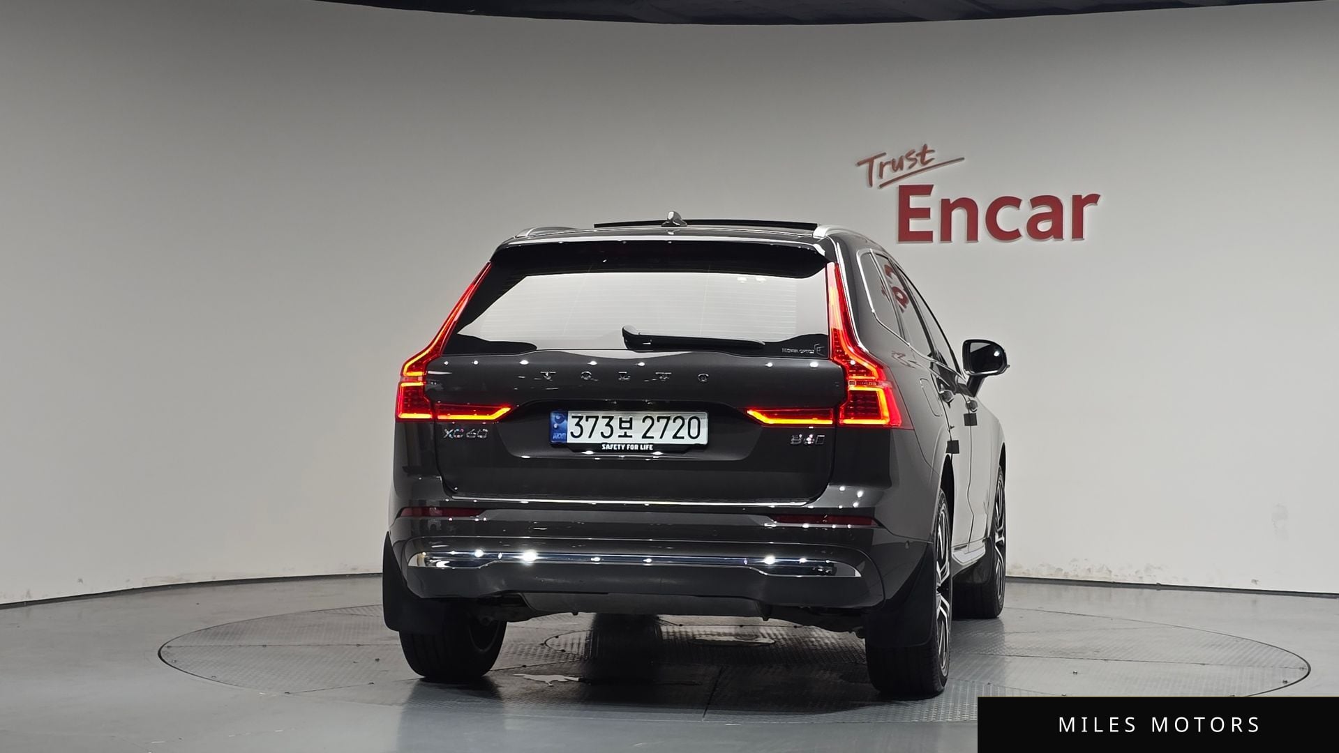 Volvo XC60 2024 — миниатюра 3