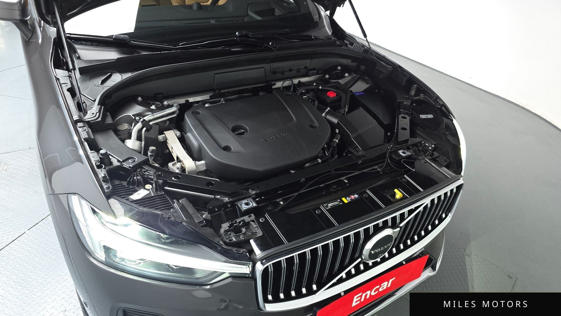 Volvo XC60 2024 — миниатюра 5
