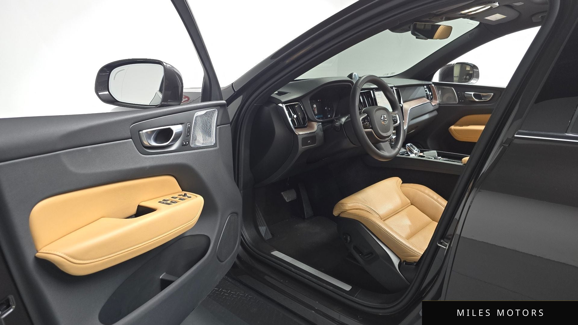 Volvo XC60 2024 — миниатюра 12