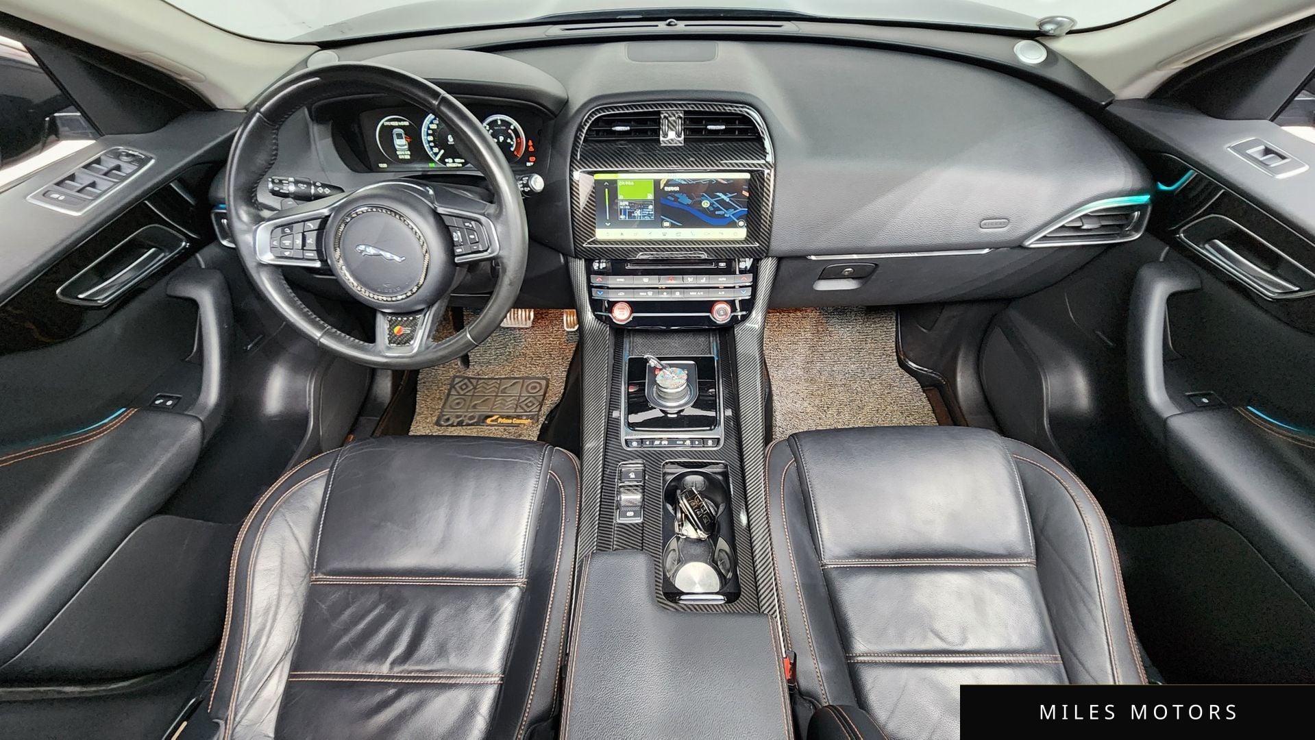 Jaguar F-PACE 2018 — миниатюра 7
