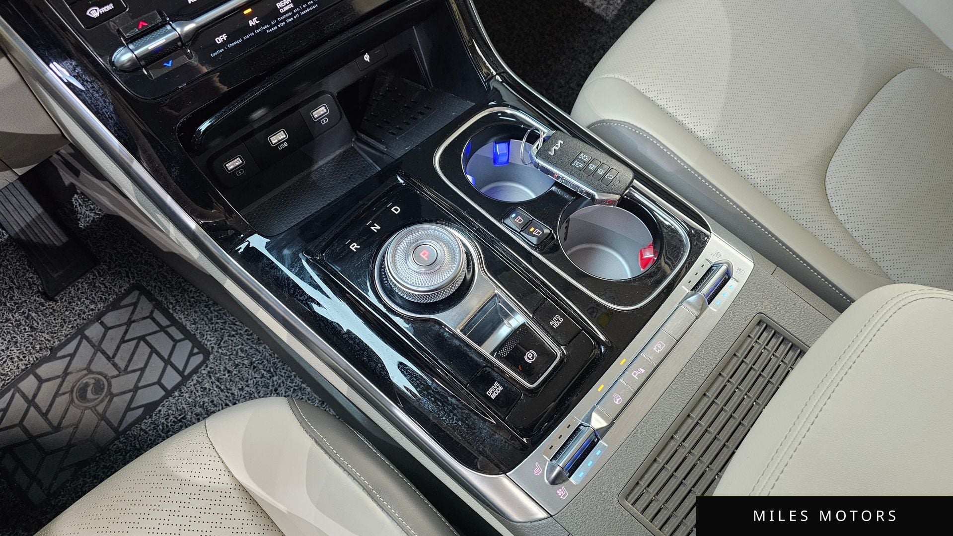 Kia Carnival 2023 — миниатюра 9