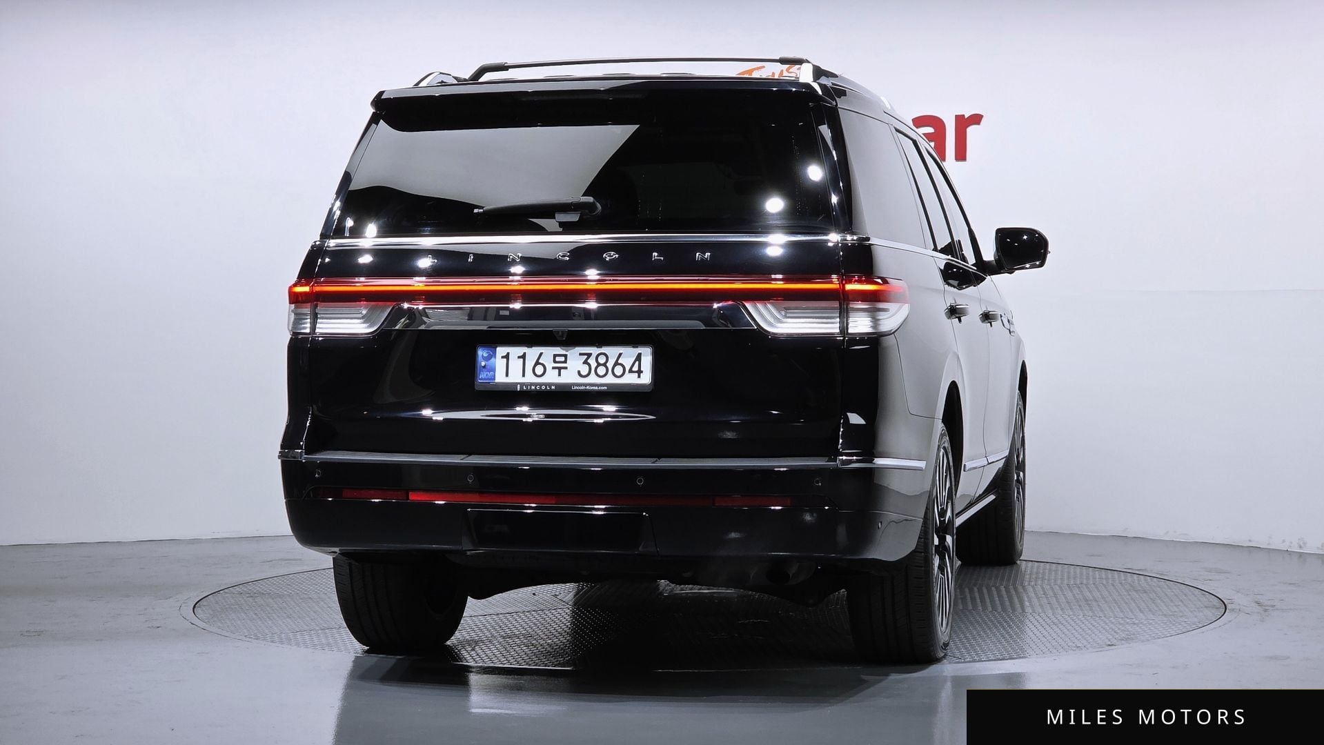 Lincoln Navigator 2023 — миниатюра 4