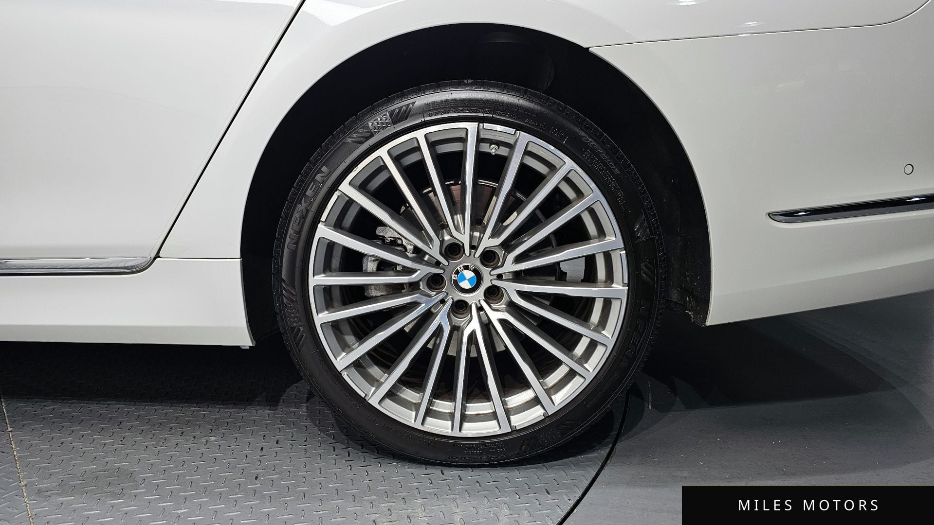 BMW 7 Series (G11) 2022 — миниатюра 6