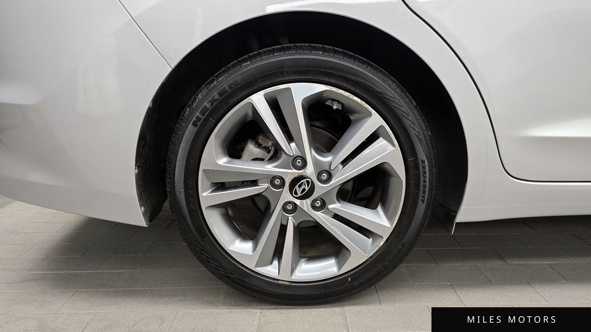 Hyundai AVANTE 2018 — миниатюра 5