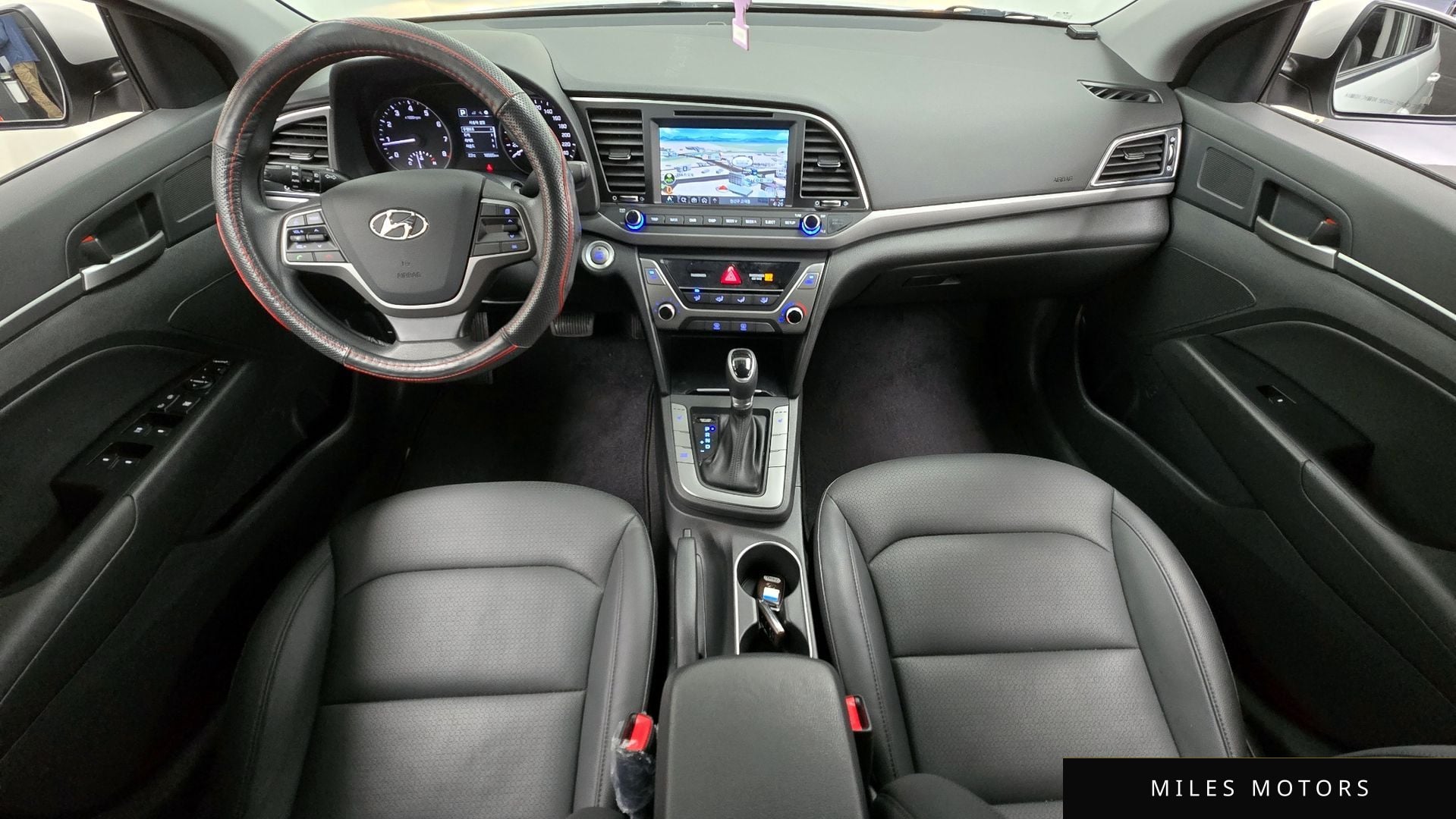 Hyundai AVANTE 2018 — миниатюра 10