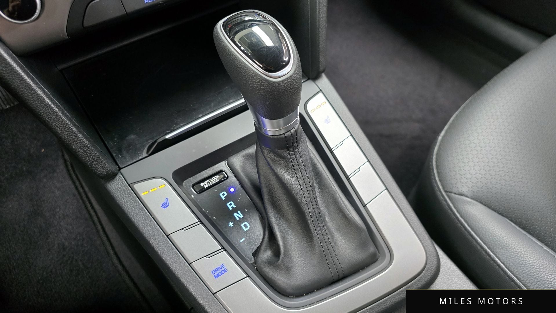 Hyundai AVANTE 2018 — миниатюра 12