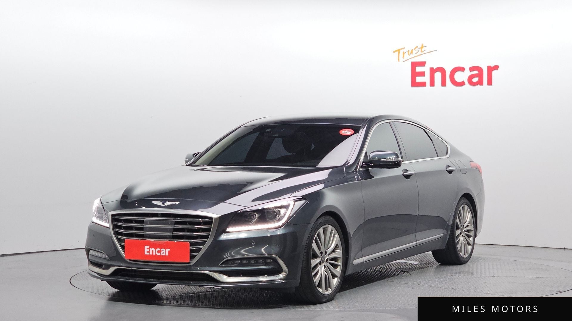 Genesis G80 2018 — фото 1 из 12