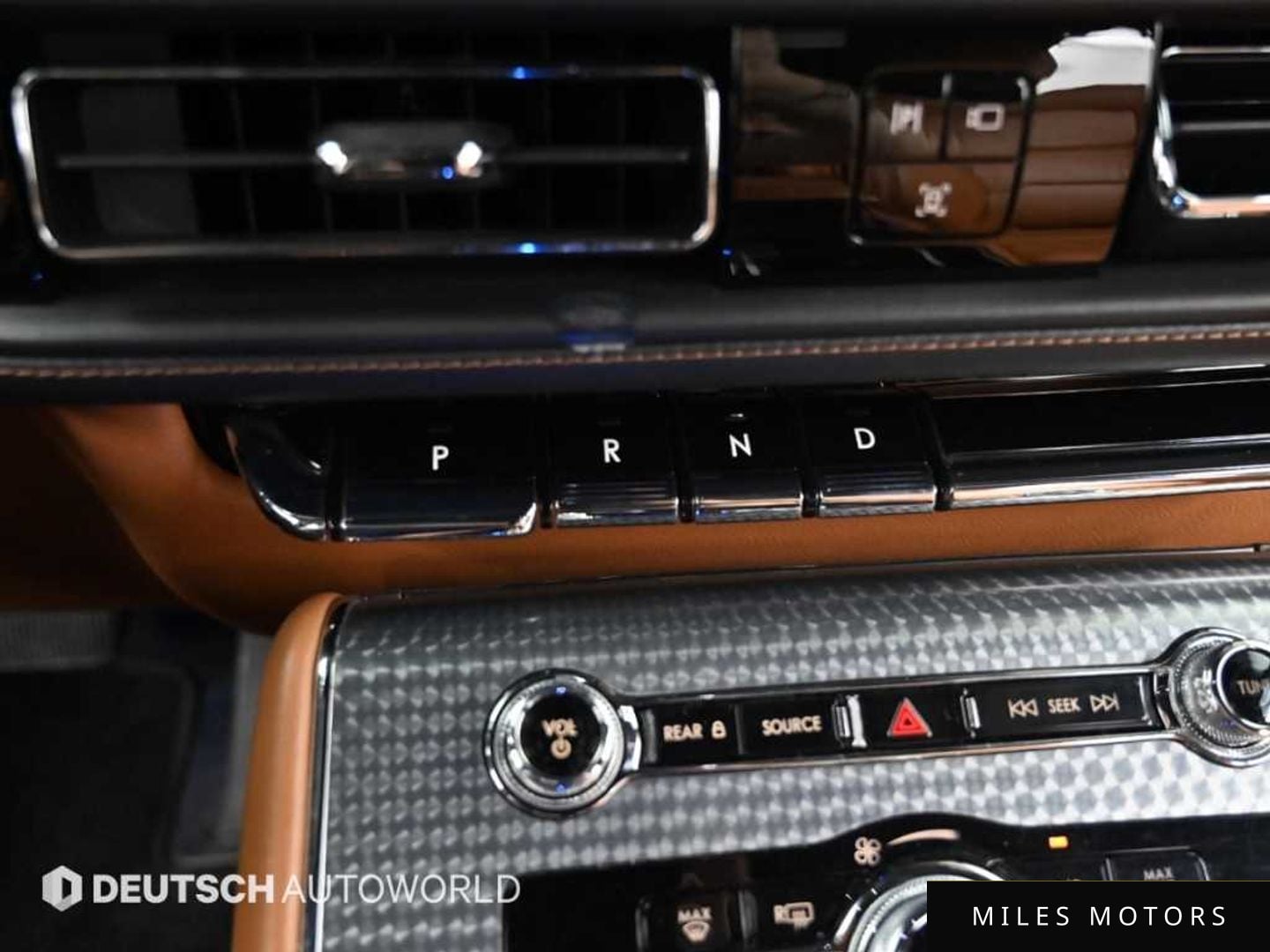 Lincoln Aviator 2021 — миниатюра 9