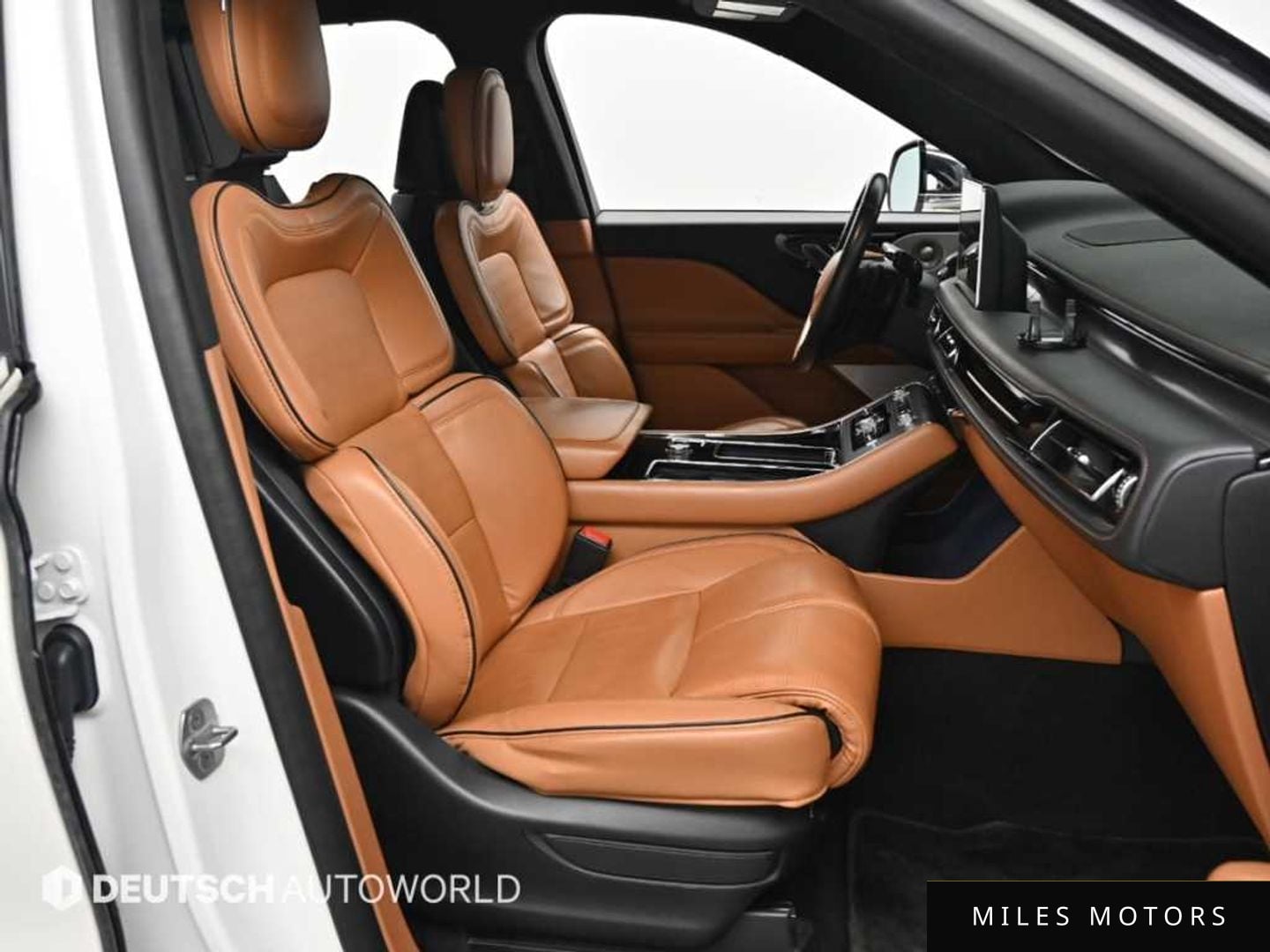 Lincoln Aviator 2021 — миниатюра 10