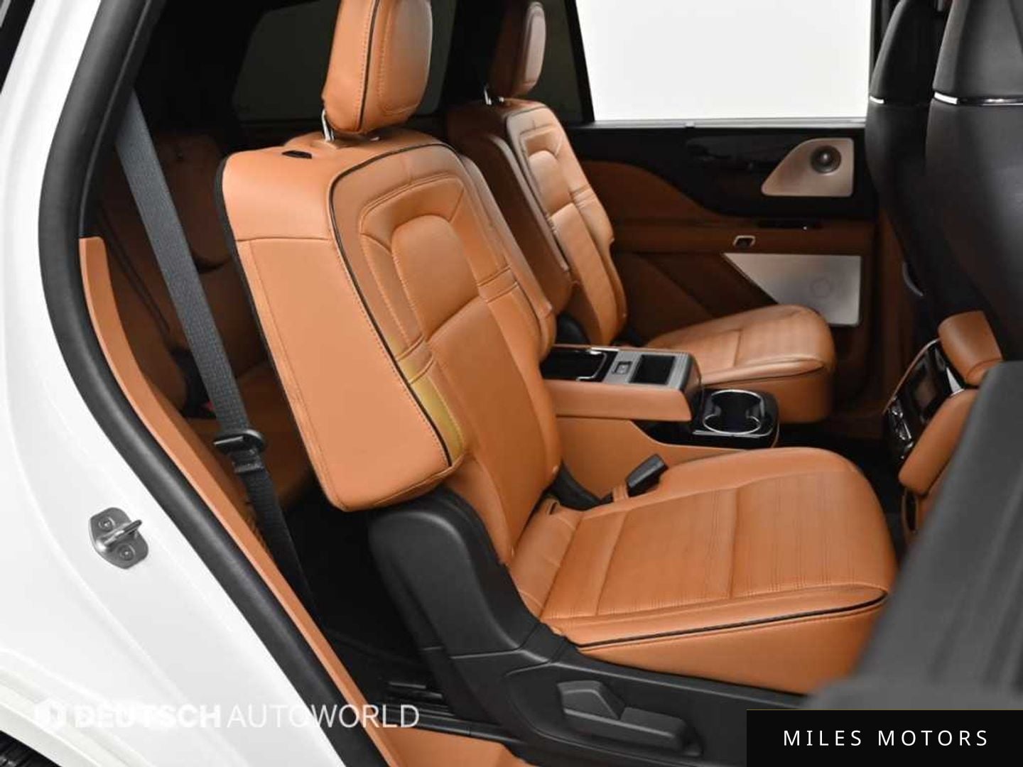 Lincoln Aviator 2021 — миниатюра 12