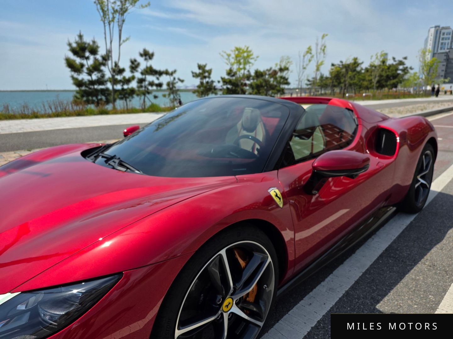 Ferrari 296 GTS 2024 — миниатюра 3