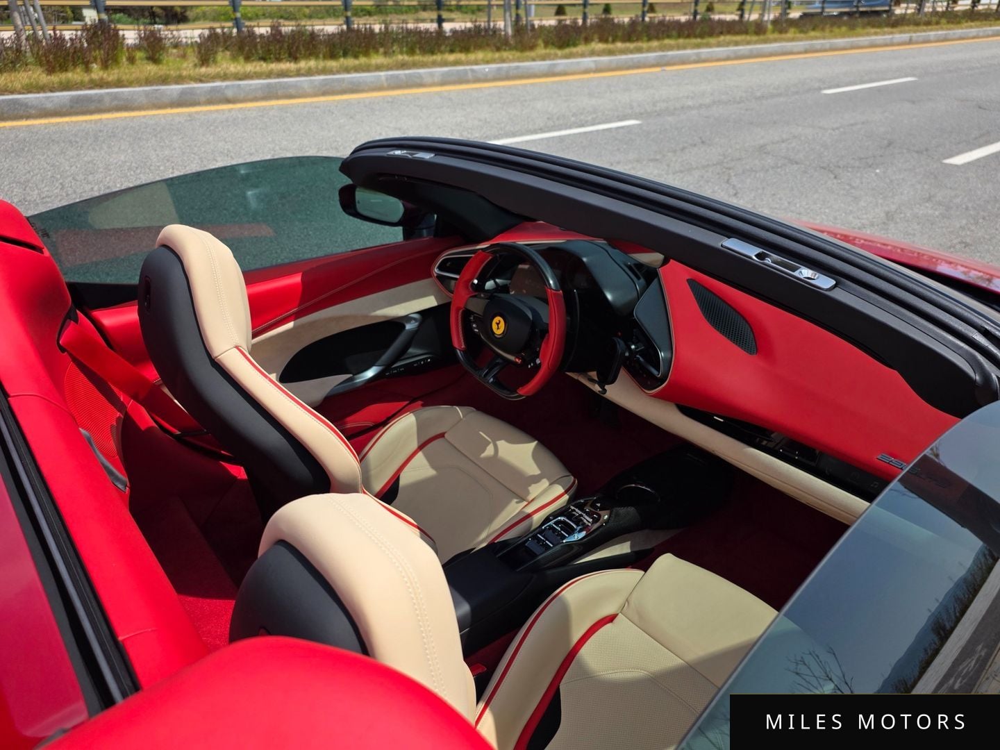 Ferrari 296 GTS 2024 — миниатюра 8
