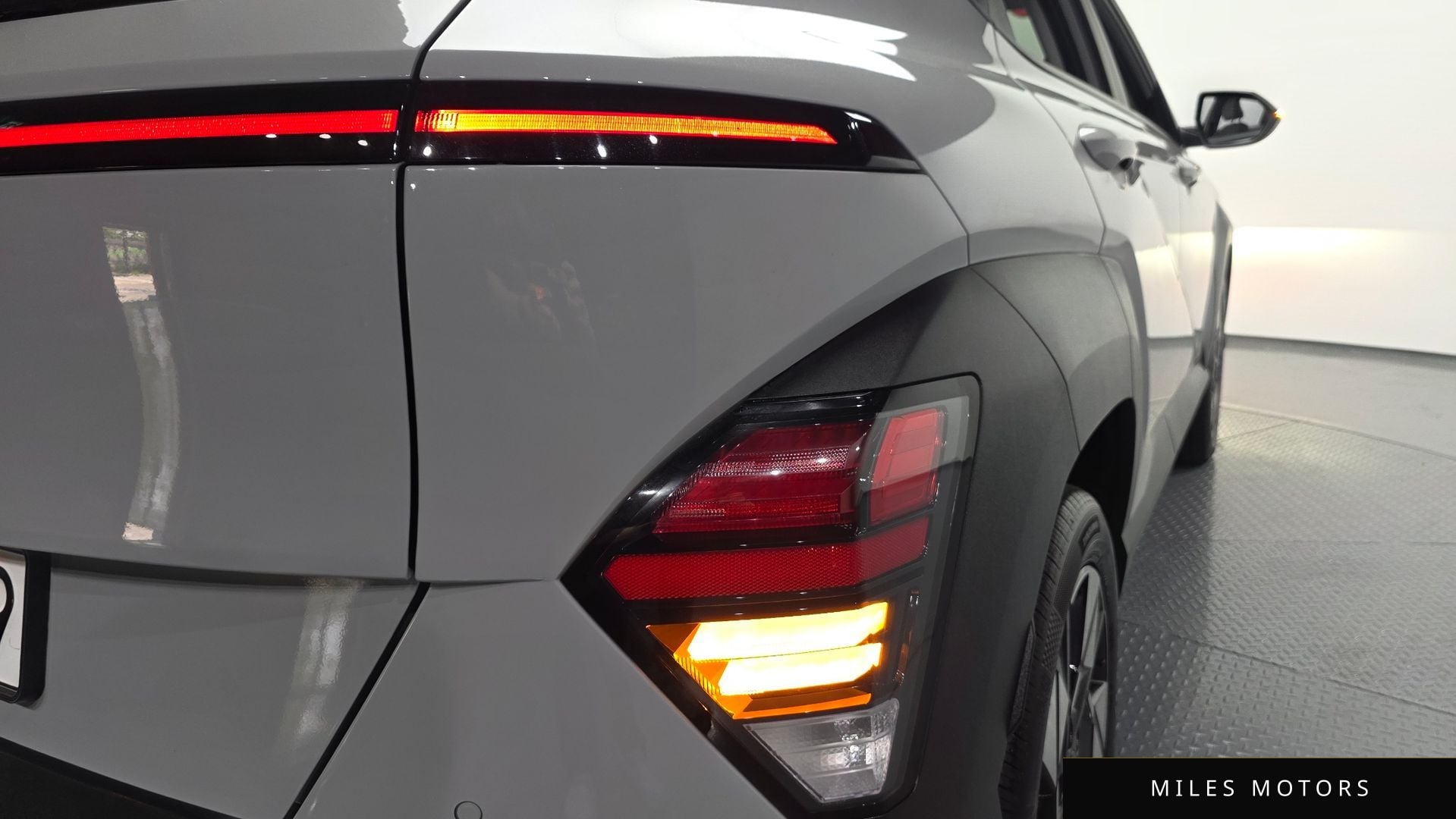 Hyundai Kona 2023 — миниатюра 9