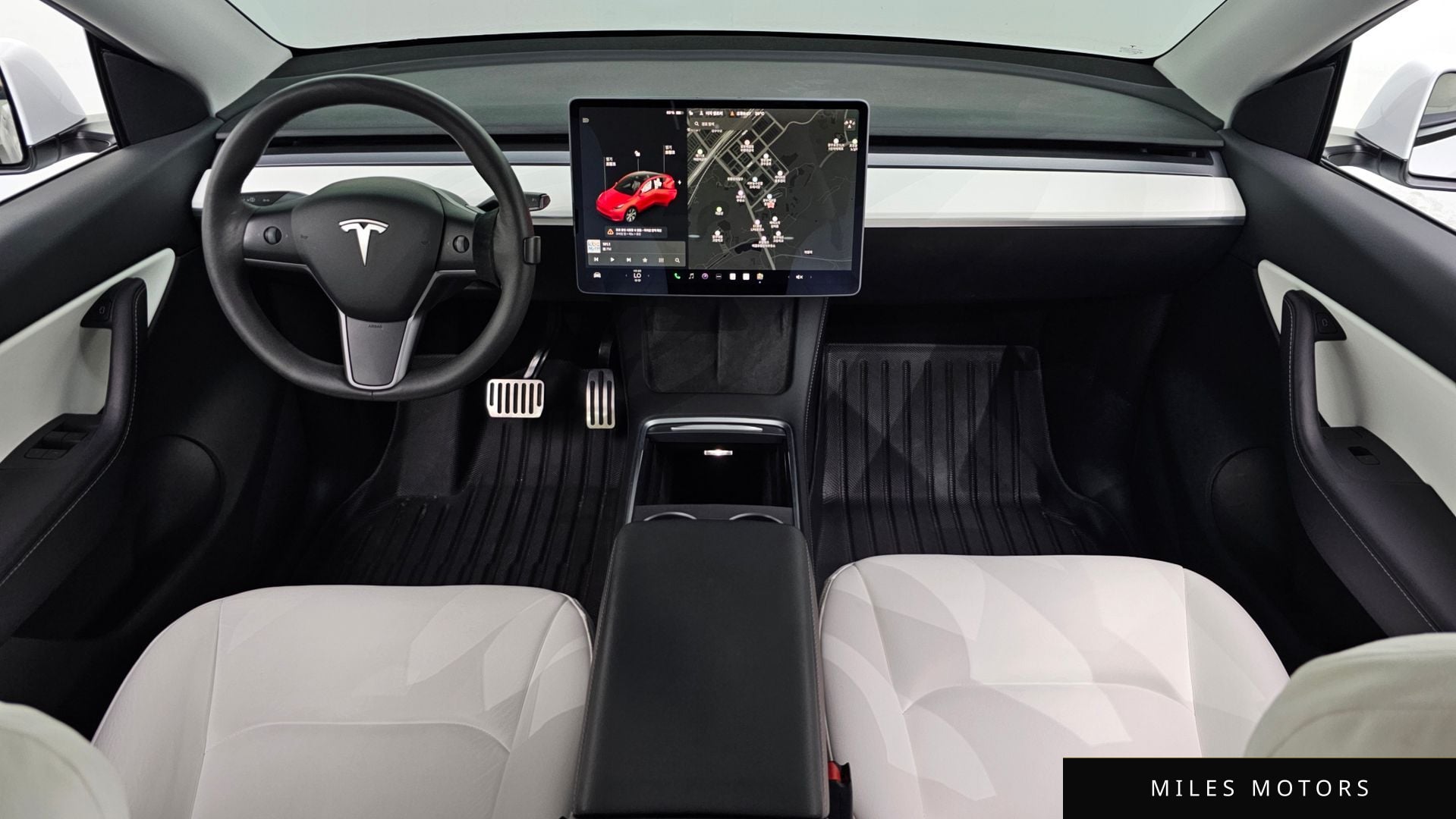 Tesla Model Y 2021 — миниатюра 10