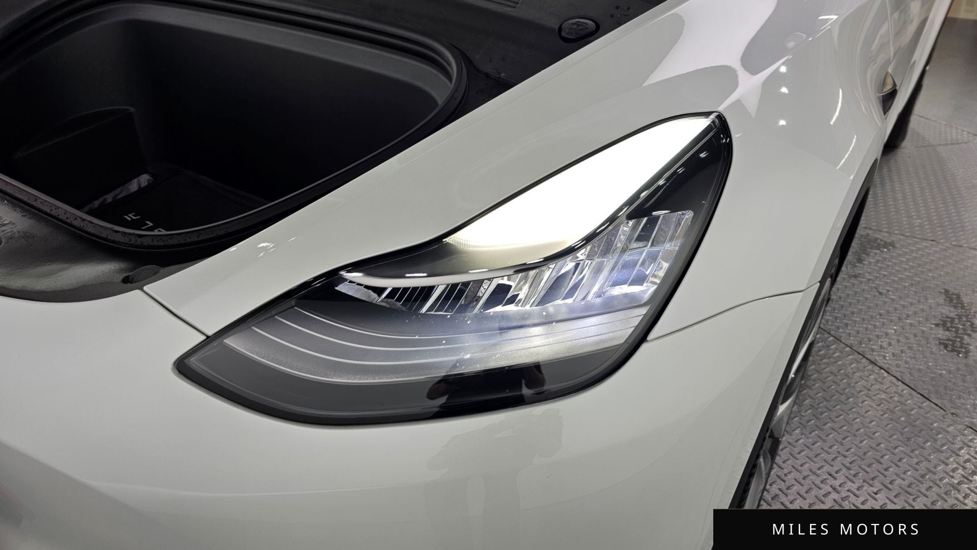 Tesla Model Y 2021 — миниатюра 8